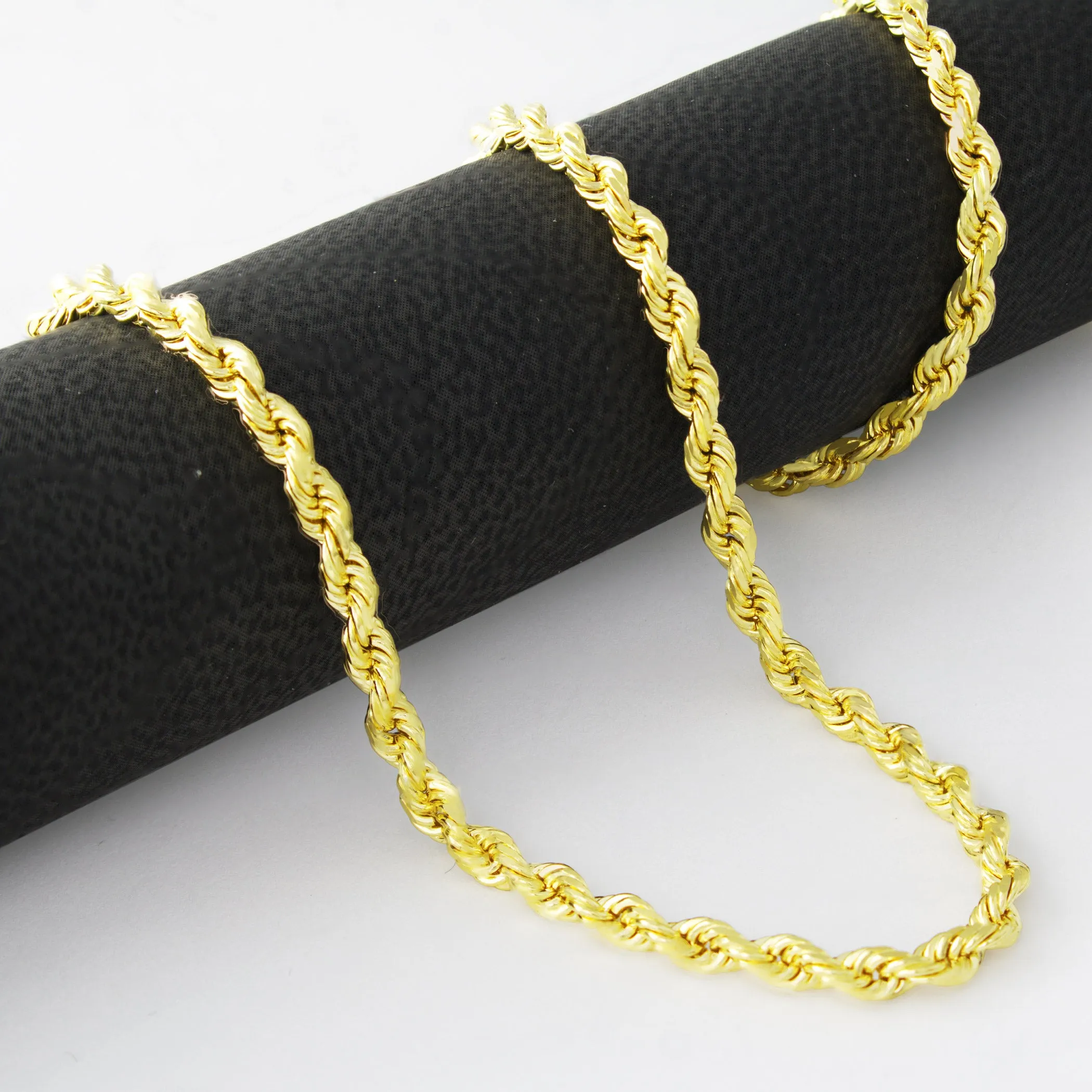 10k Yellow Gold 2.5mm Rope Chain Diamond Cut Pendant Necklace