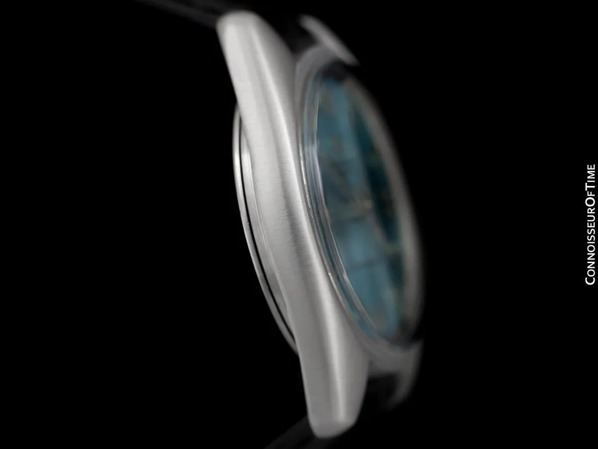 1970 Omega Seamaster Mens Vintage Watch with Cal. 565 Movement and Tiffany Blue Dial - Stainless Steel