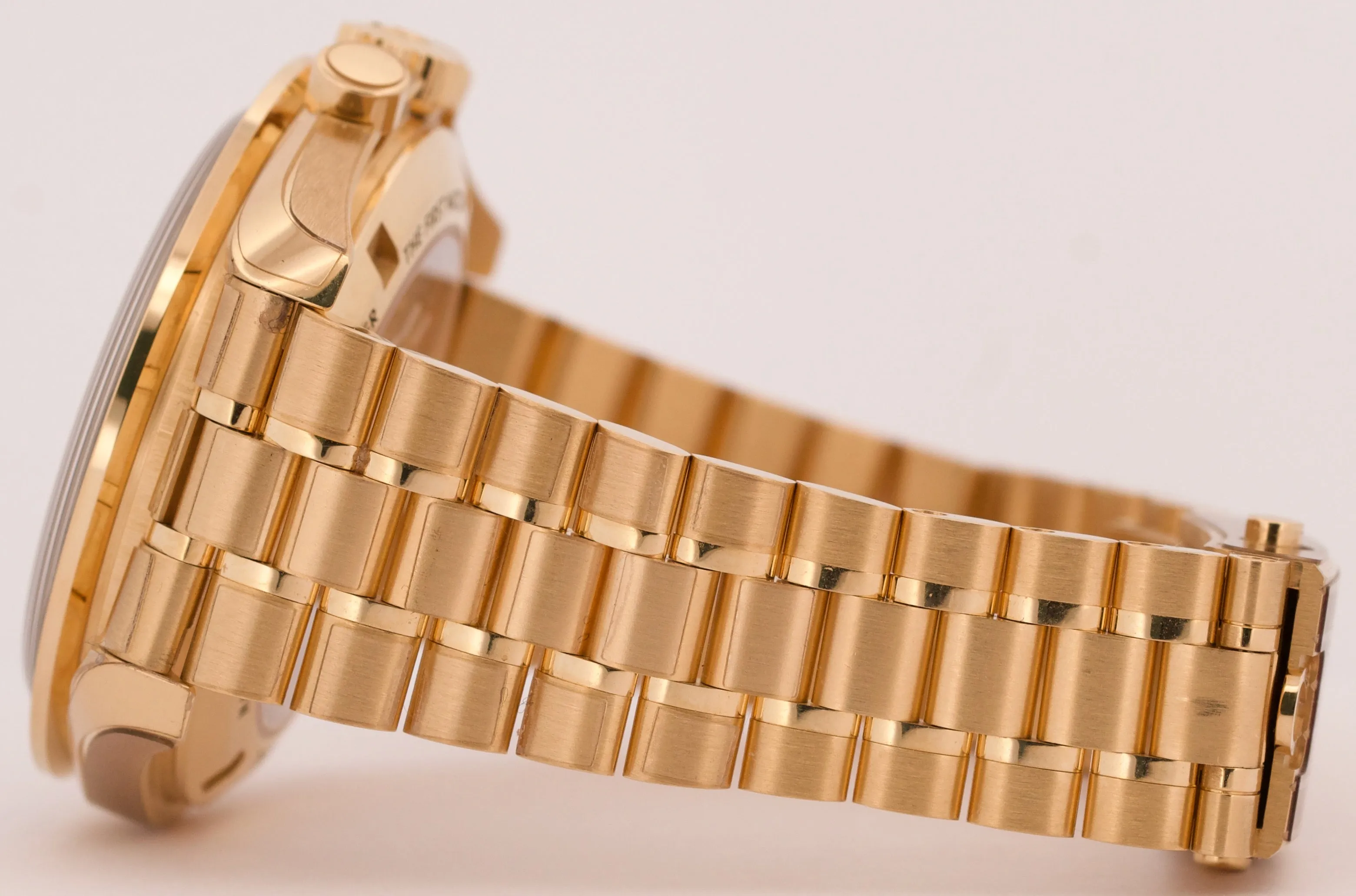 2024 PAPERS Omega Speedmaster MOONSHINE 18K Yellow Gold 310.60.42.50.99.002 BOX