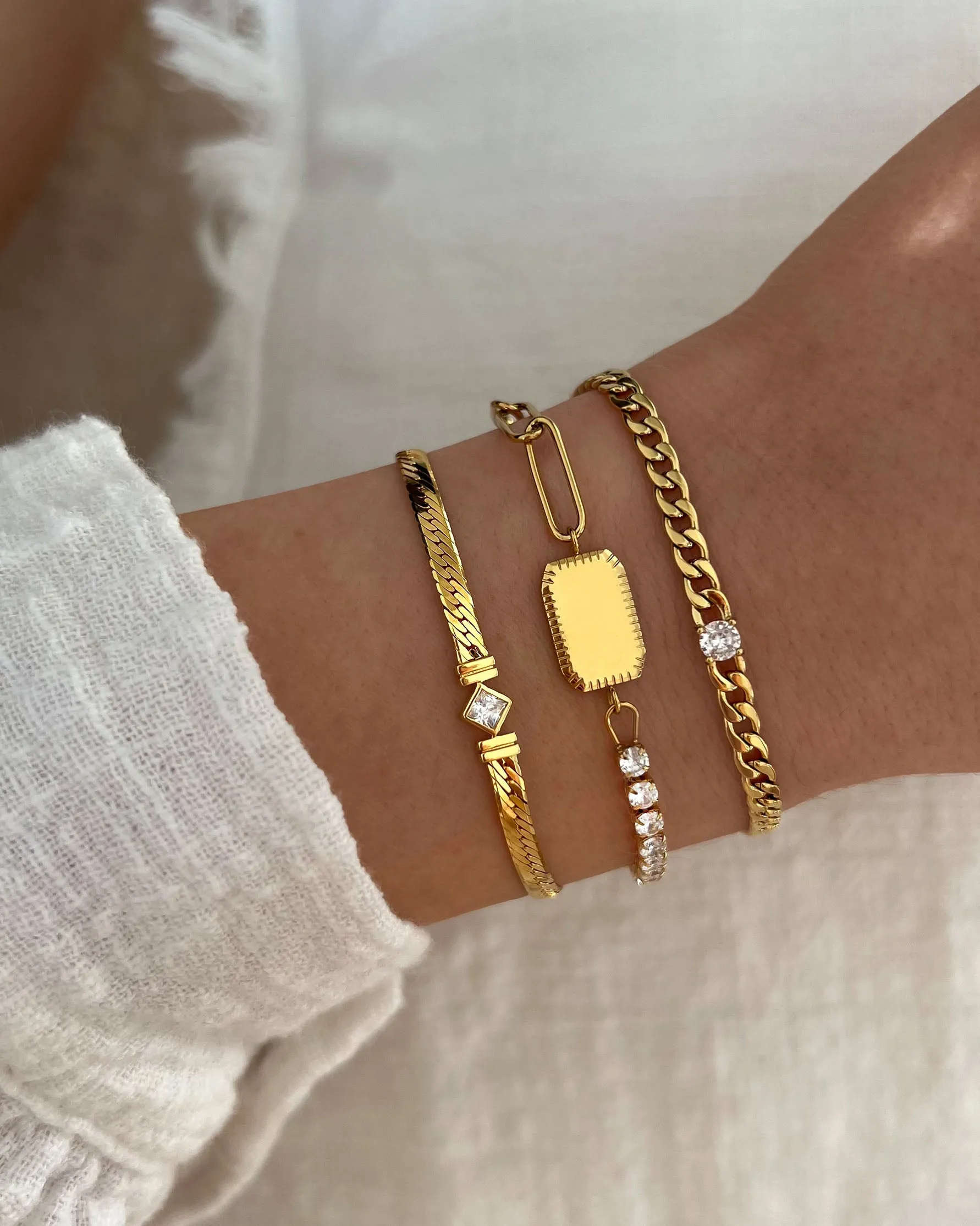 Brilliant Curb Bracelet 18K Gold Plated