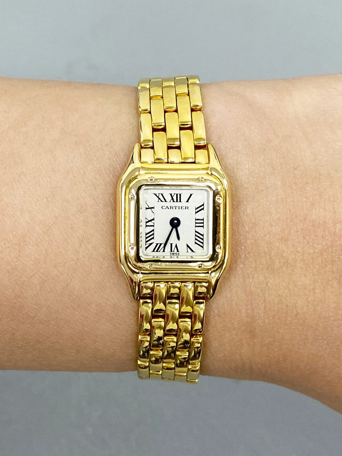 Cartier Panthere Mini W25034B9 18K Yellow Gold Ladies Watch