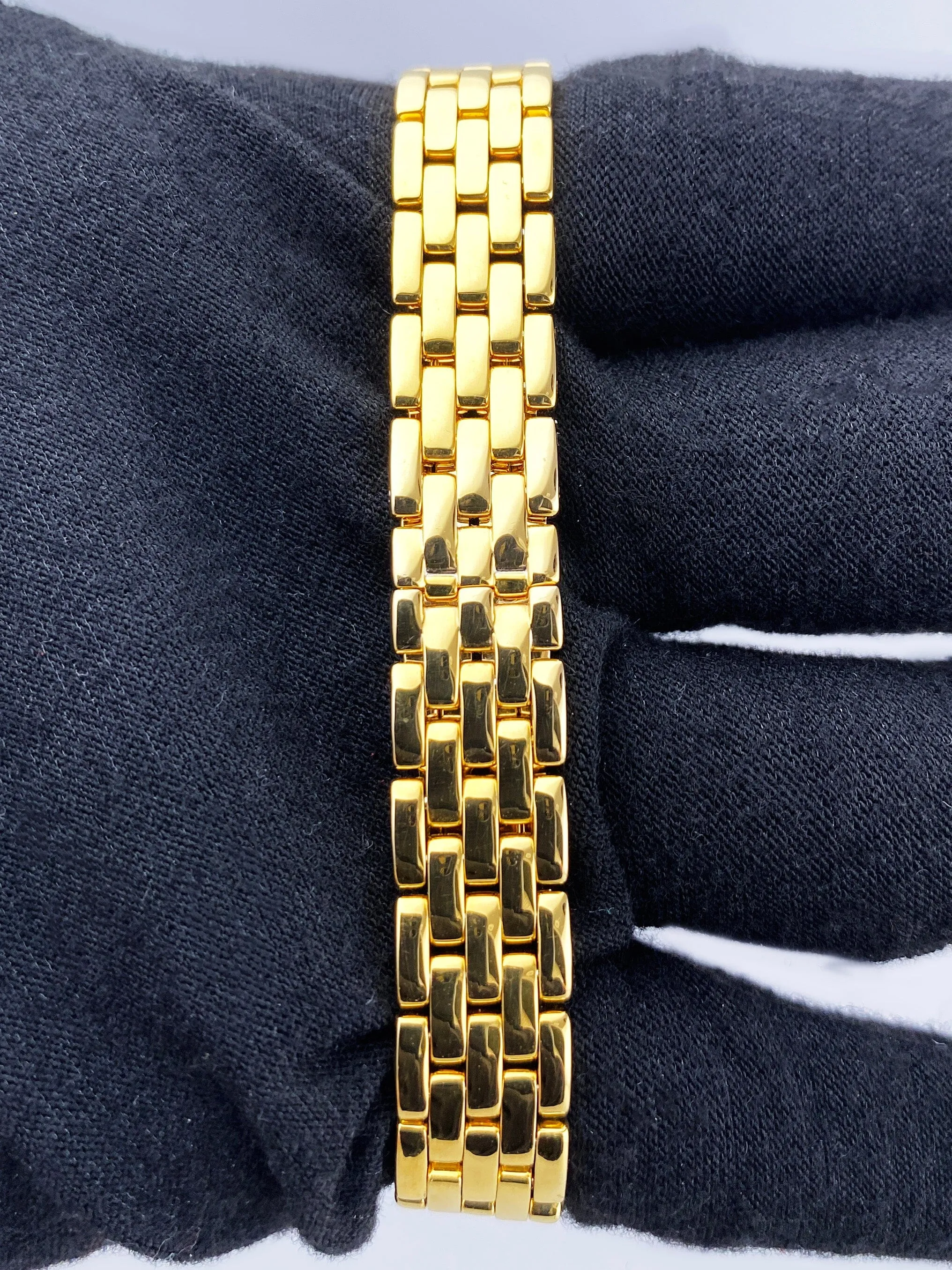 Cartier Panthere Mini W25034B9 18K Yellow Gold Ladies Watch