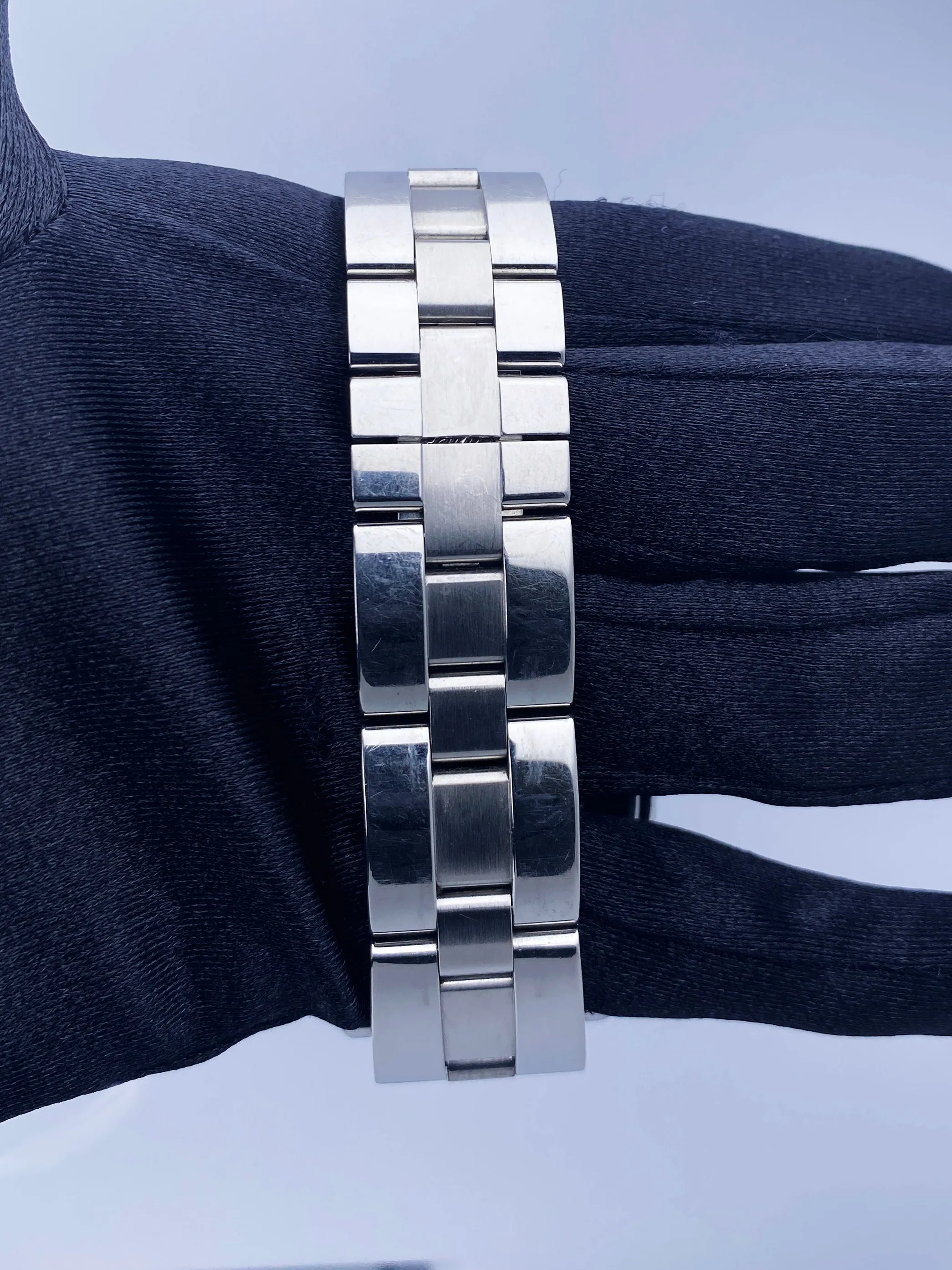 Cartier Roadster XL Chronograph 2618 Mens Watch