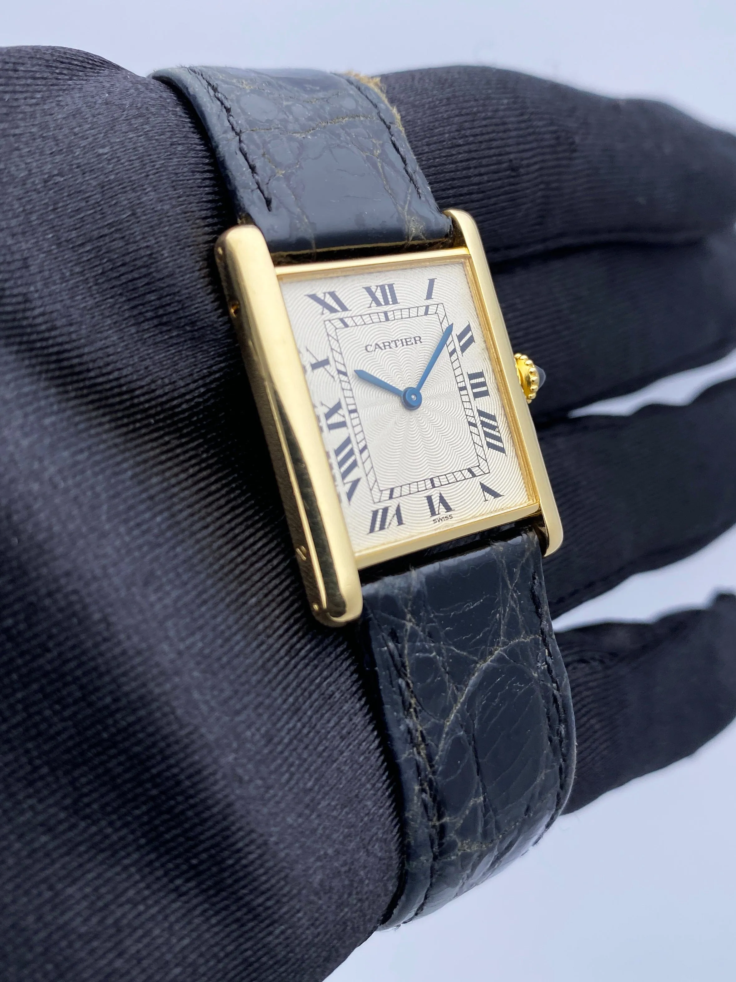 Cartier Tank Louis W1504856 18K Yellow Gold Ladies Watch