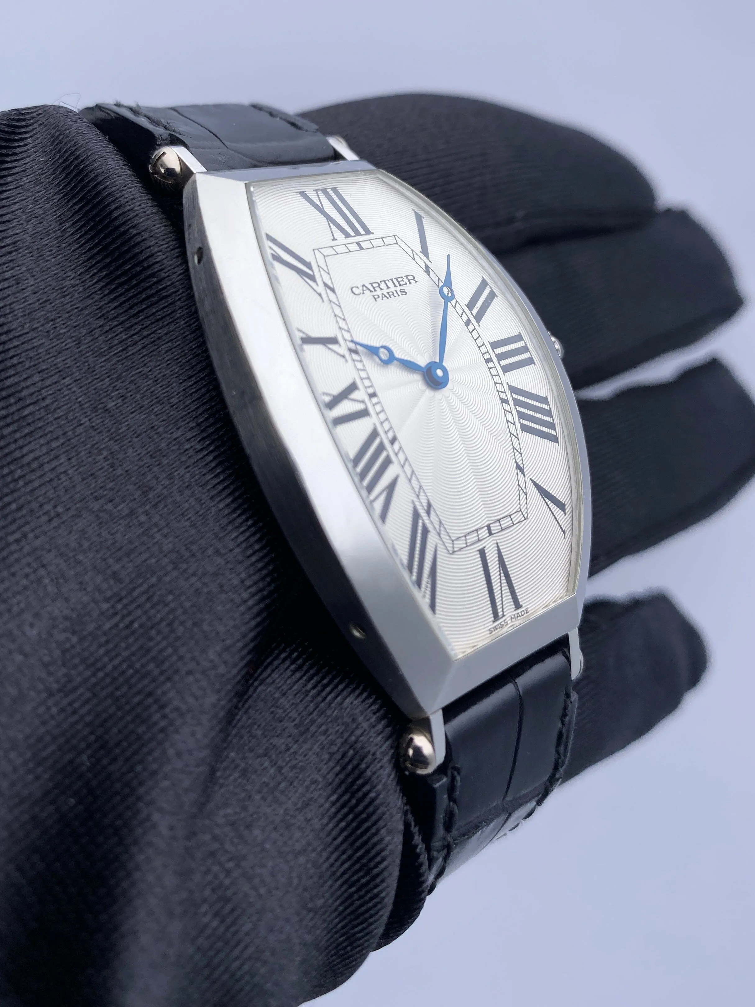 Cartier Tonneau 2803 H Platinum Watch
