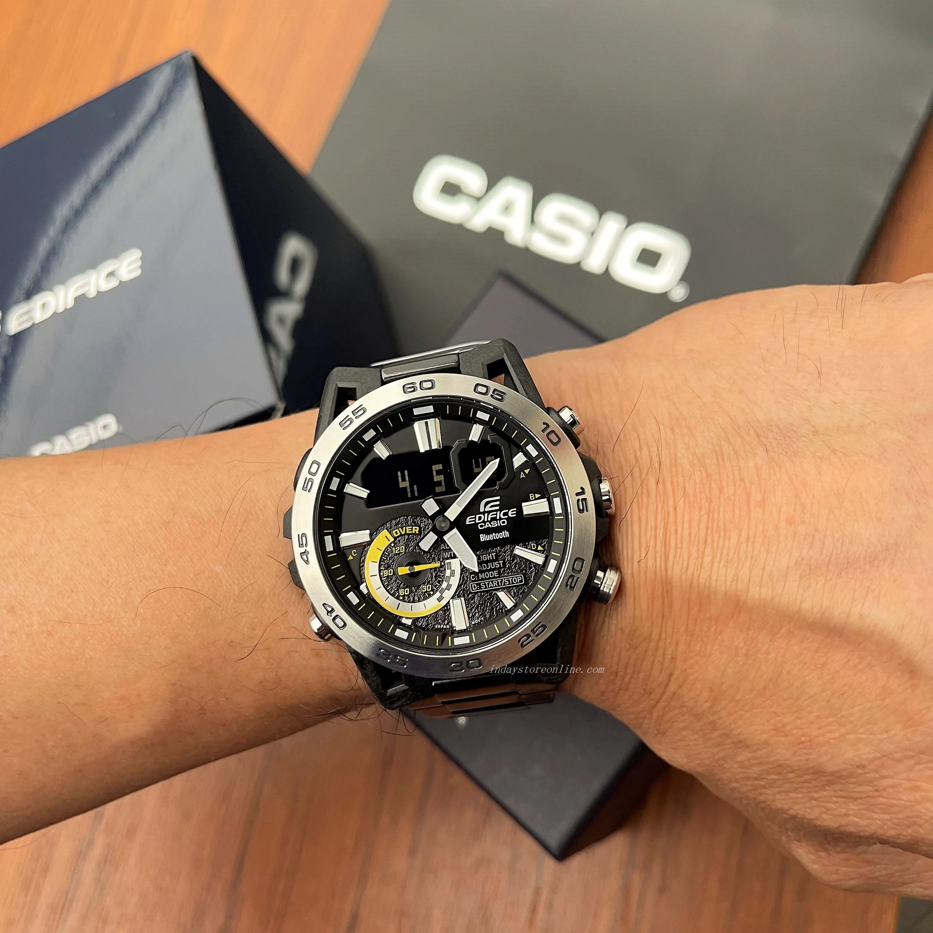 Casio Edifice Men's Watch ECB-40DC-1A Edifice Sospensione Mobile link Bluetooth