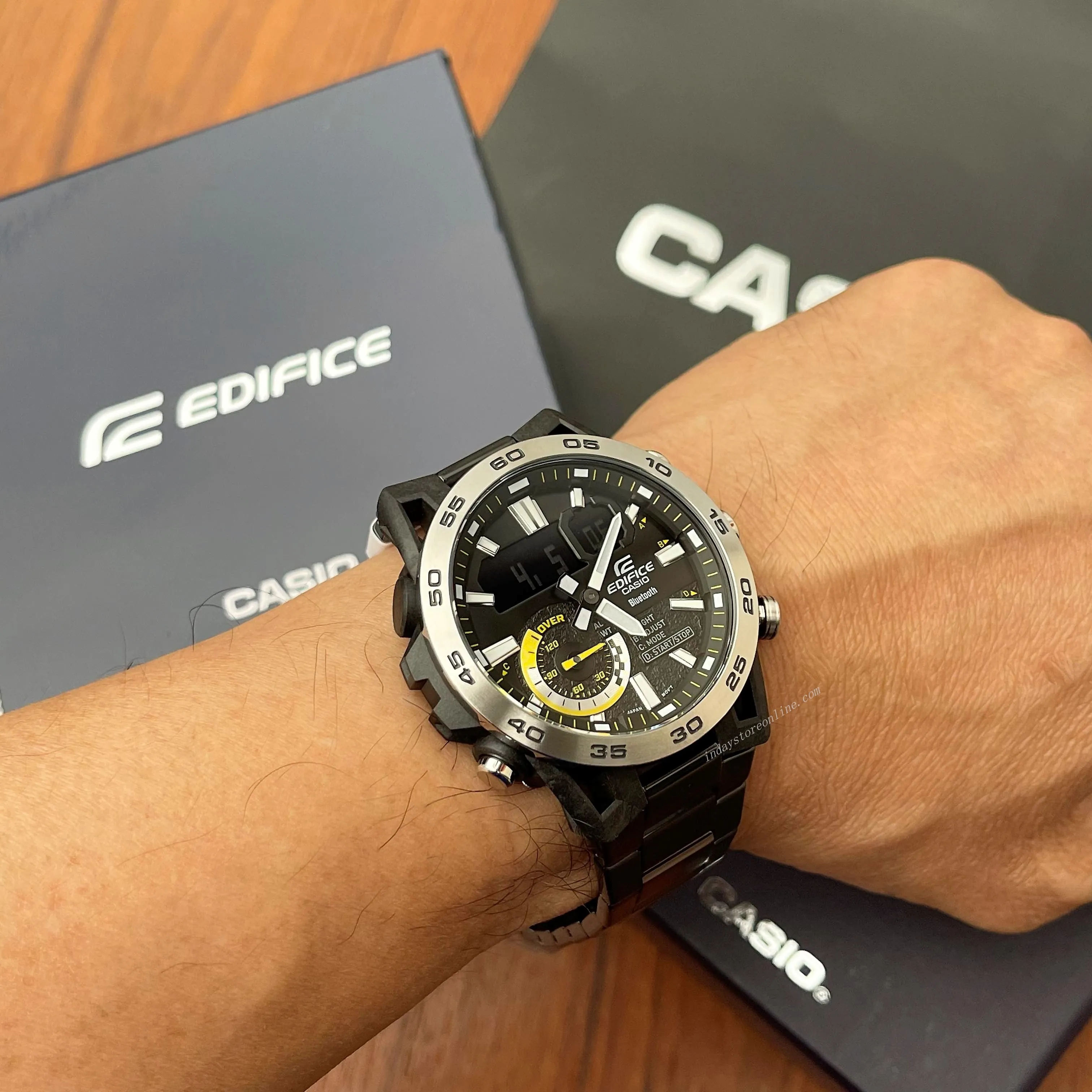 Casio Edifice Men's Watch ECB-40DC-1A Edifice Sospensione Mobile link Bluetooth