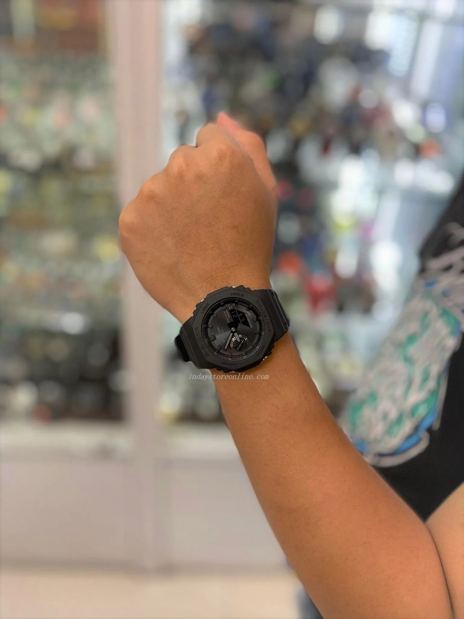 Casio G-Shock Men's Watch GA-B2100-1A1 Analog-Digital 2100 Series Smartphone Link and Tough Solar power Carbon Core Guard structure