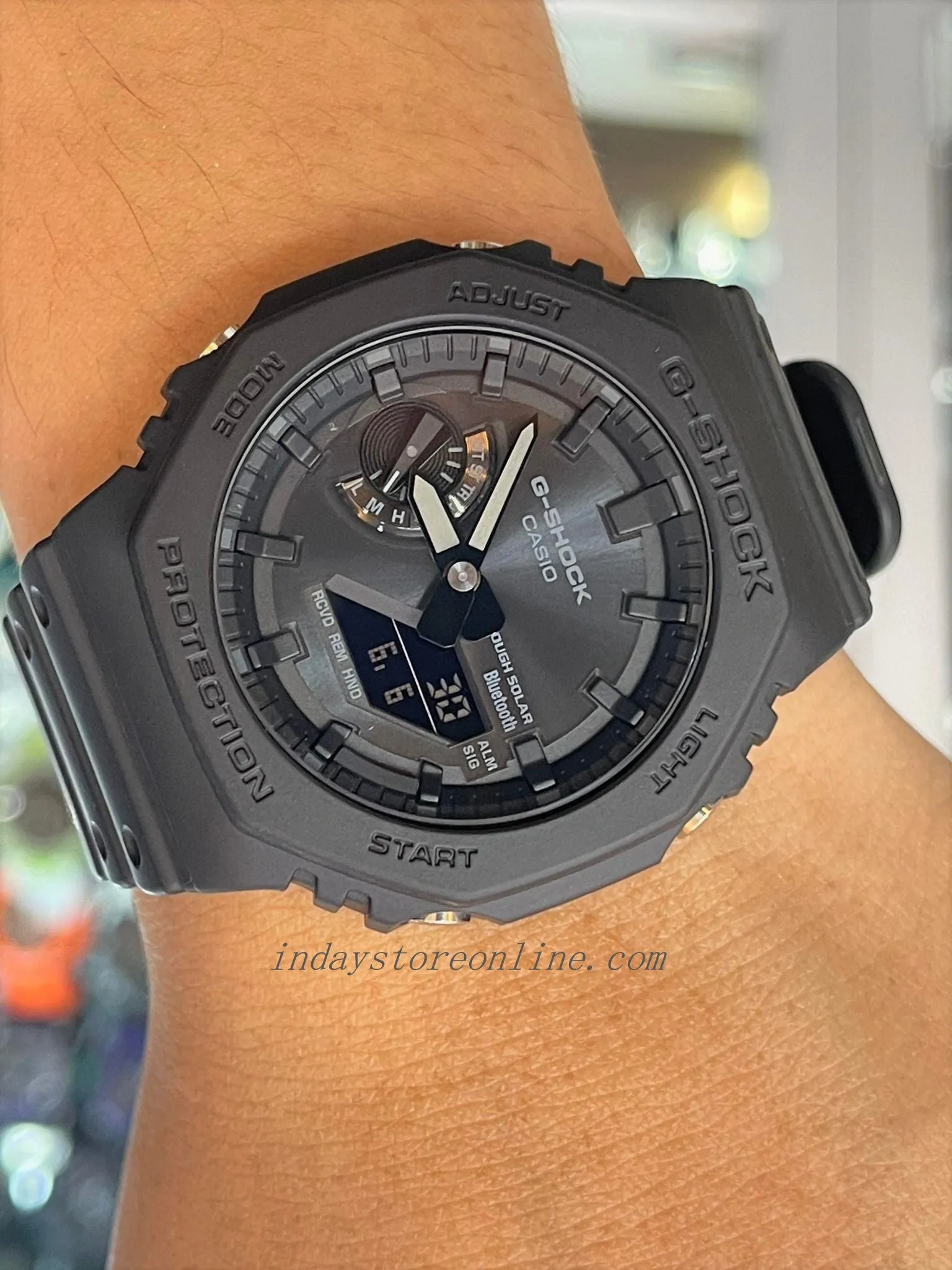 Casio G-Shock Men's Watch GA-B2100-1A1 Analog-Digital 2100 Series Smartphone Link and Tough Solar power Carbon Core Guard structure