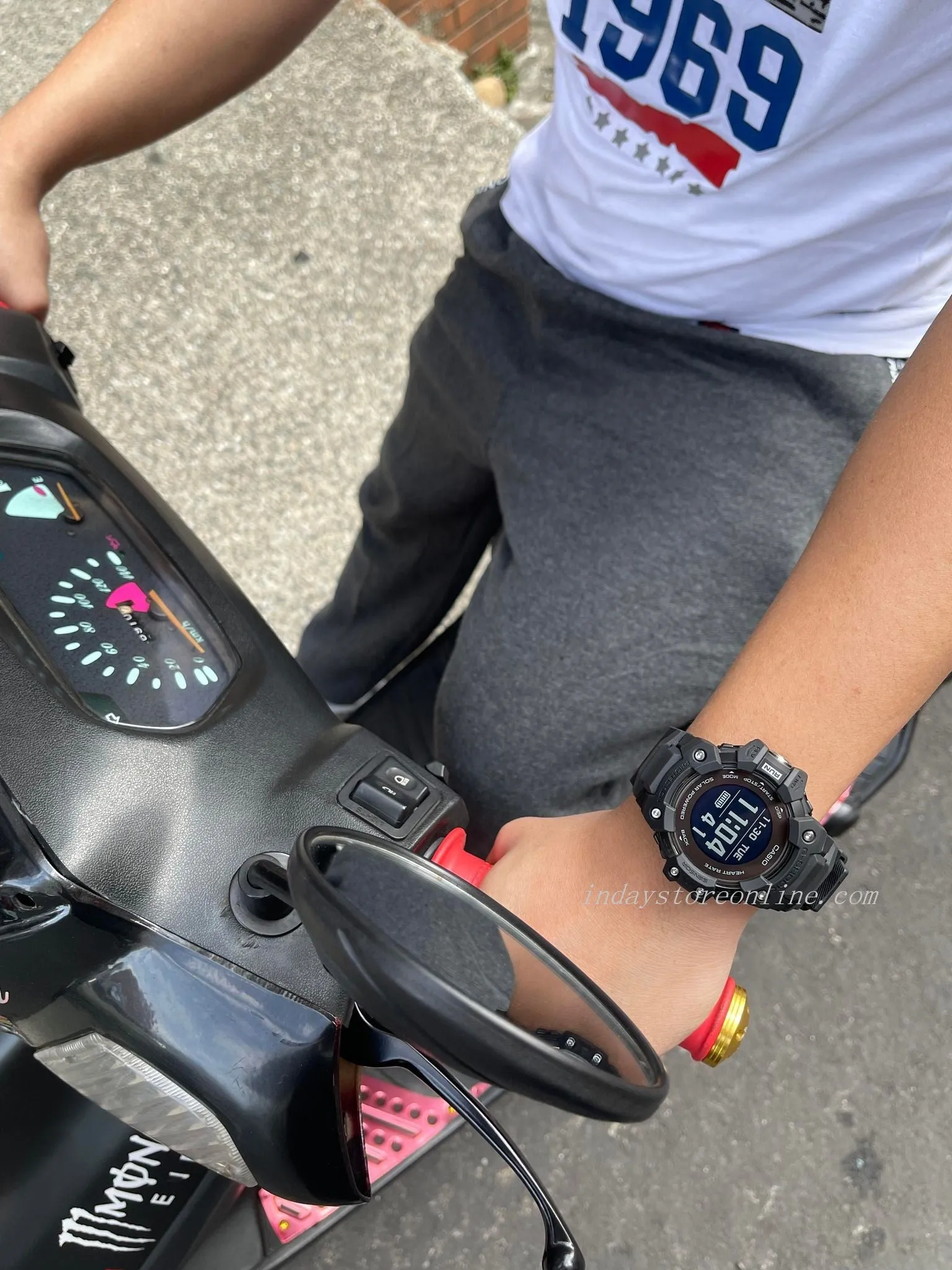 Casio G-Shock Men's Watch GBD-H1000-1 G-Squad GBD-H1000 Digital Series Black Color Sports Watch Mobile link (Wireless linking using Bluetooth®)