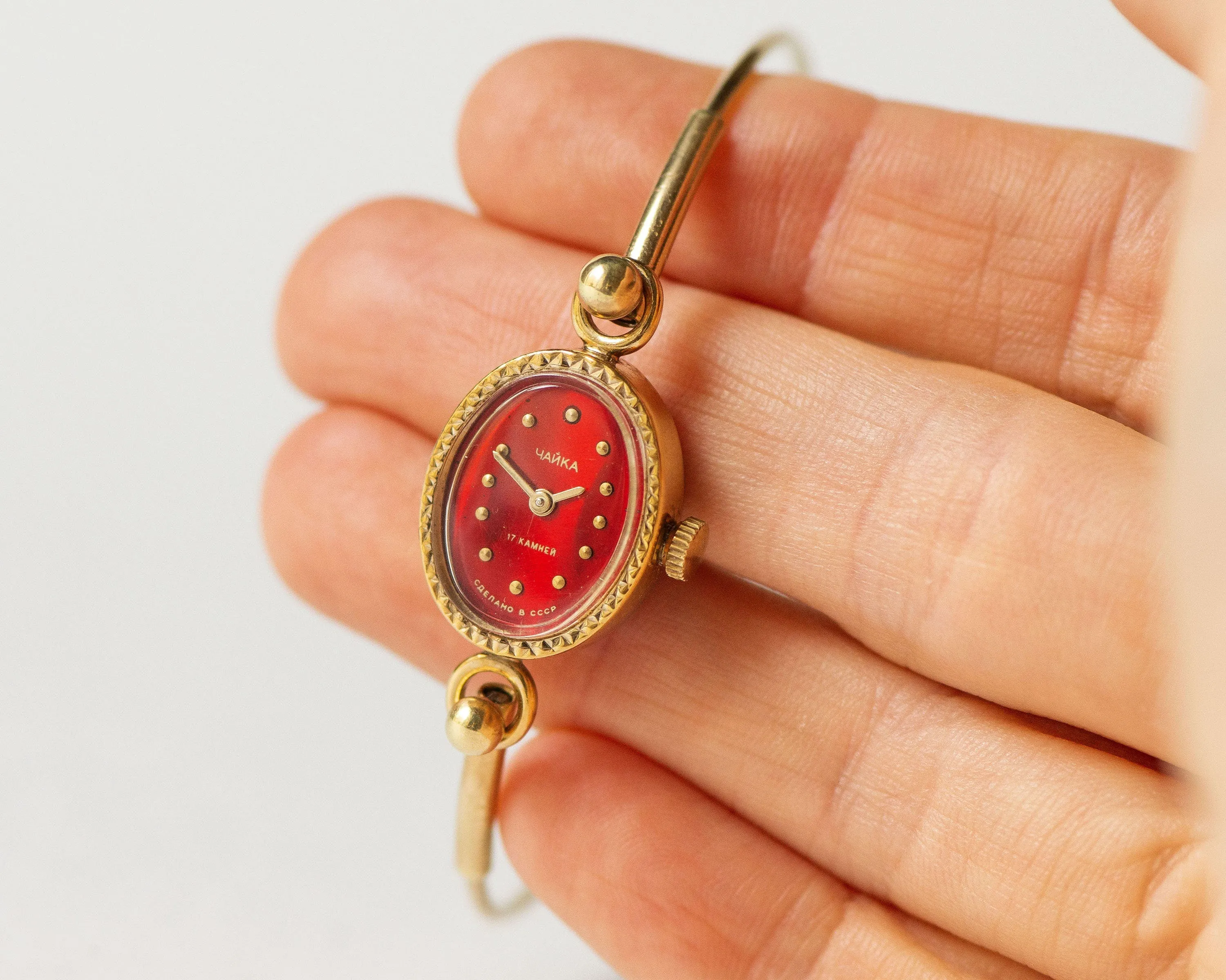 Chick women wristwatch gold plated Seagull vintage, oval red dial cocktail watch bracelet gift, vintage fashion small wrist lady timepiece