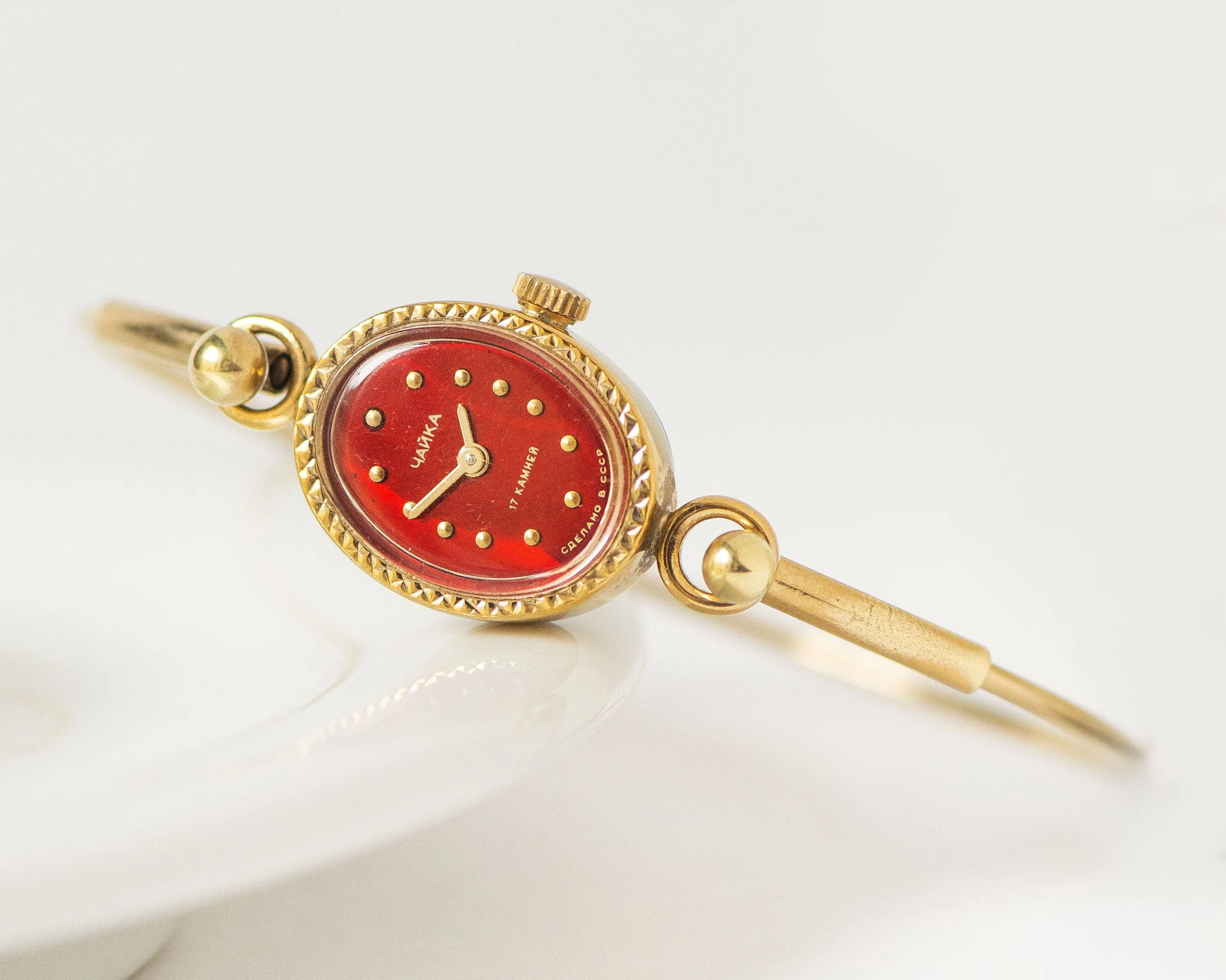 Chick women wristwatch gold plated Seagull vintage, oval red dial cocktail watch bracelet gift, vintage fashion small wrist lady timepiece