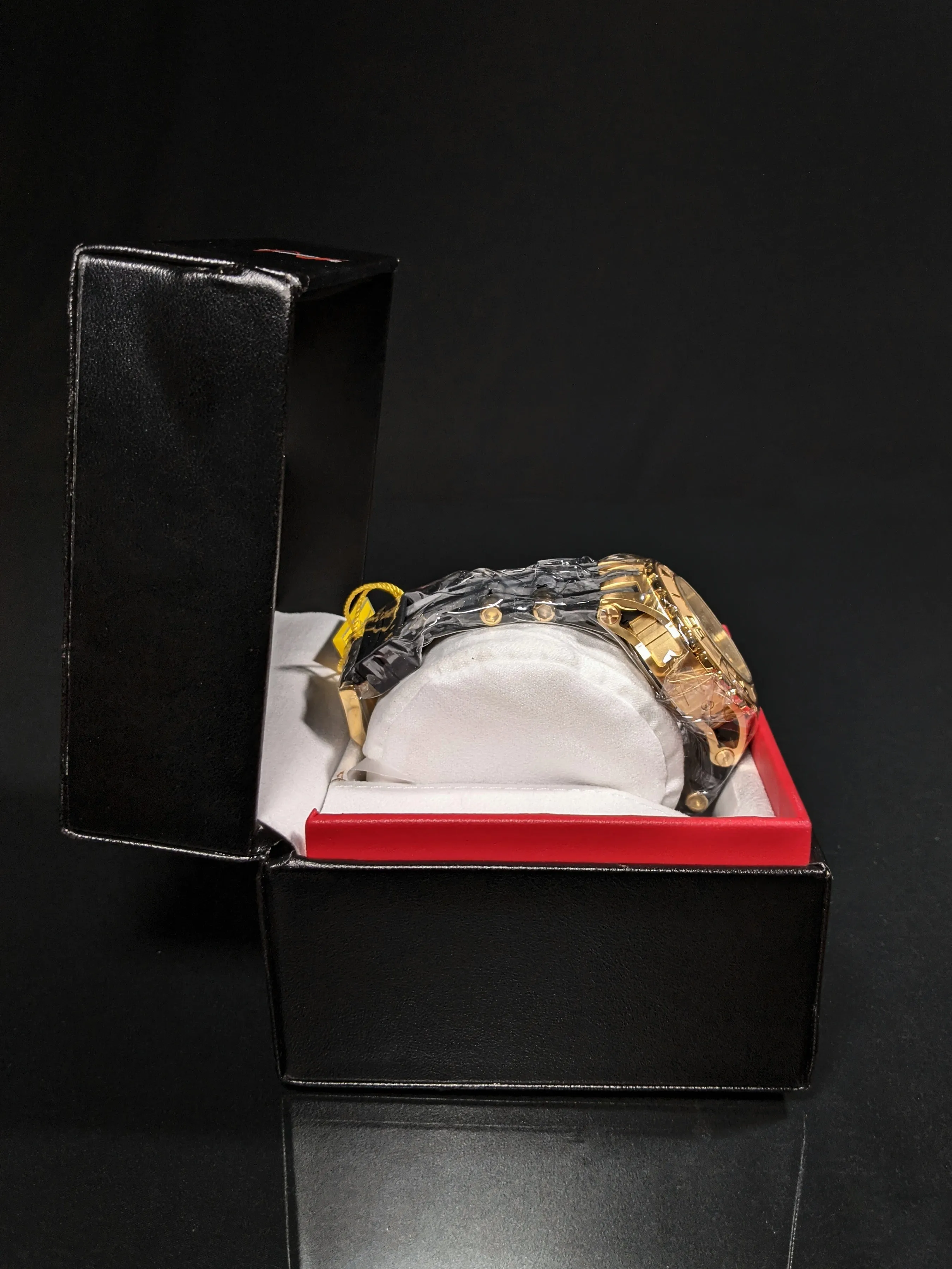 Invicta Reserve Subaqua Model 6905 Gold Plated Swiss Watch NIB