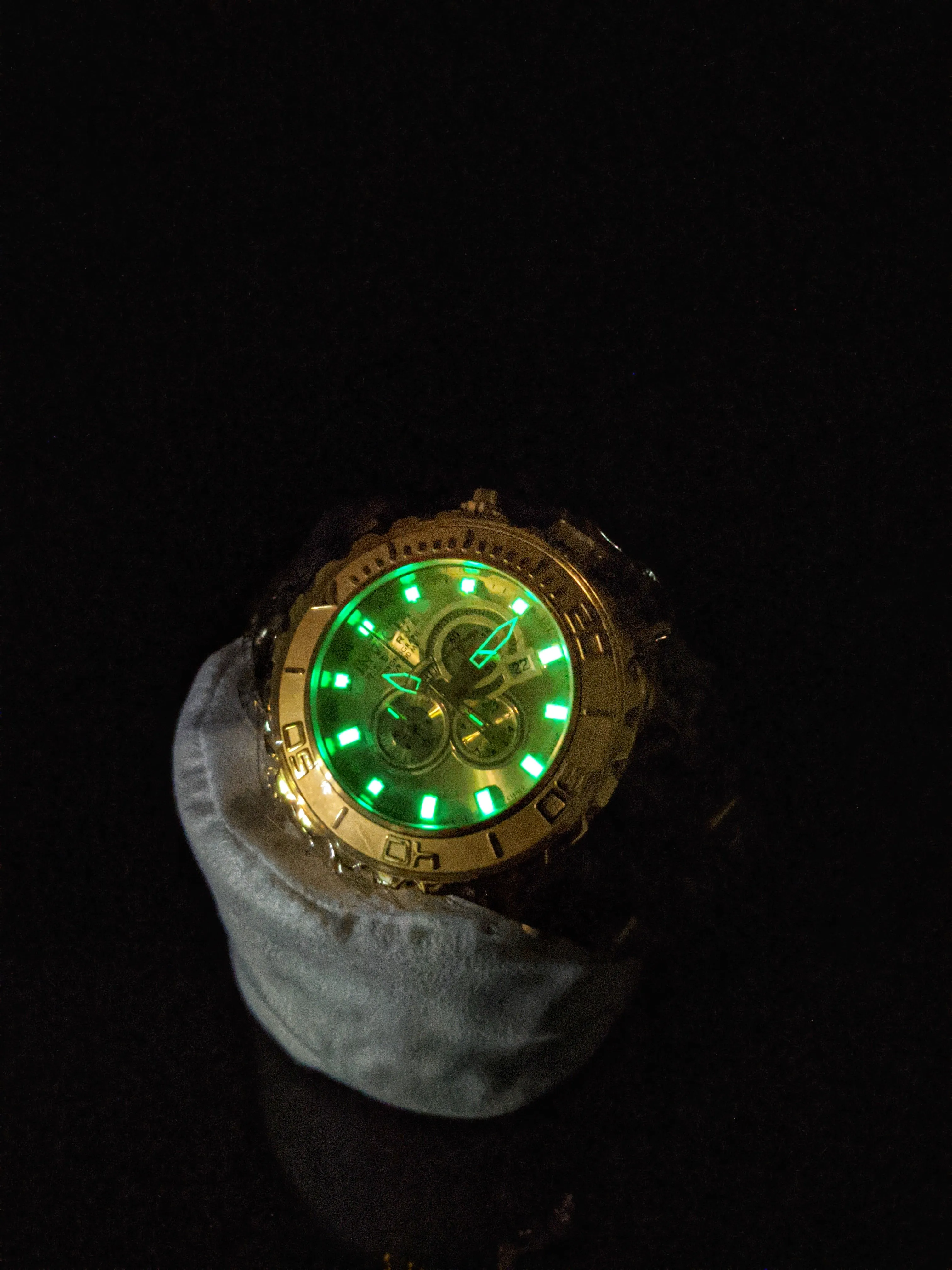 Invicta Reserve Subaqua Model 6905 Gold Plated Swiss Watch NIB