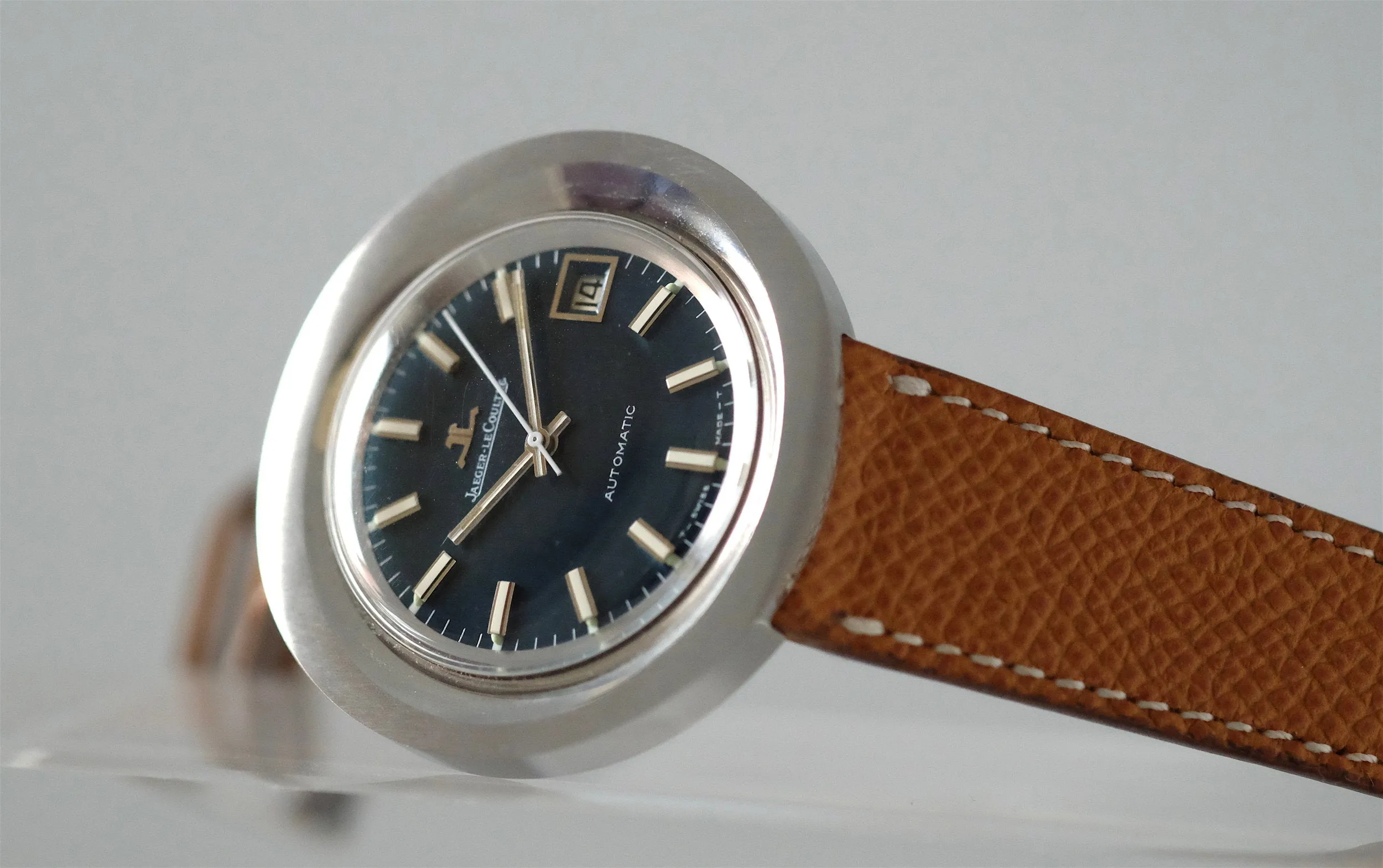 Jaeger-LeCoultre "Disco Volante"