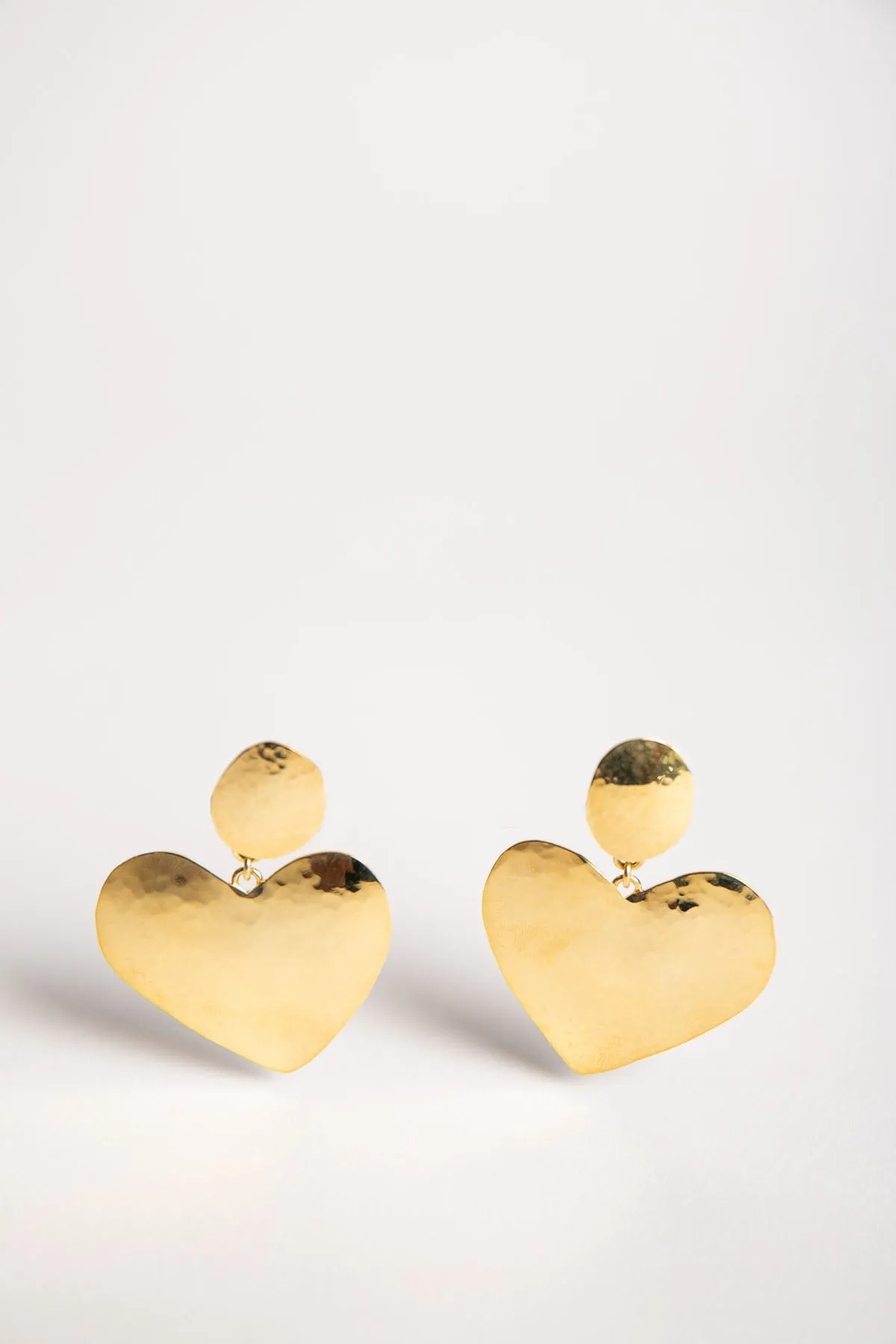 MAUD JEWELRY | 18K YELLOW GOLD HEART EARRINGS
