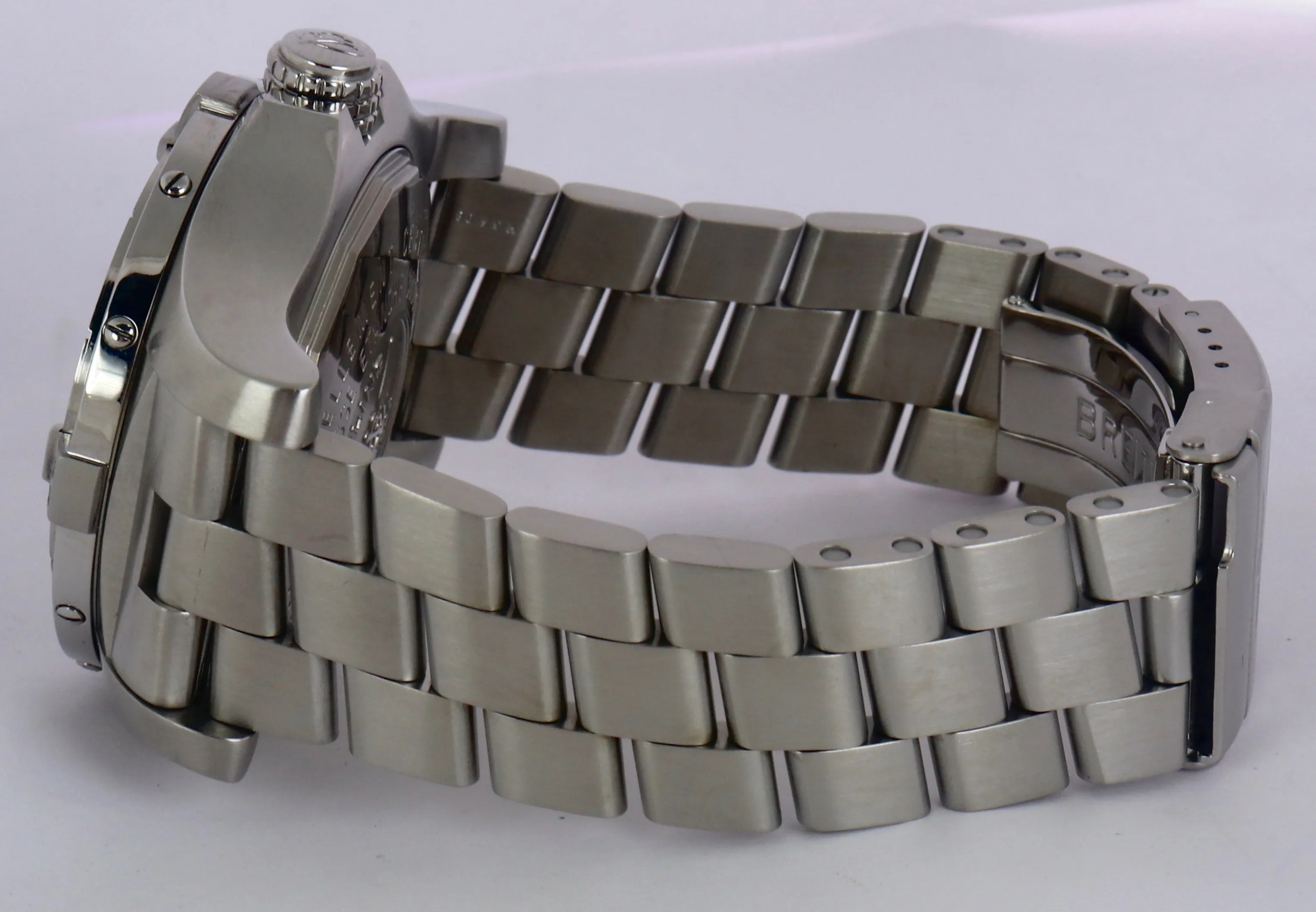 MINT Breitling Avenger Seawolf Automatic Black 45mm Stainless A17330 Date Watch