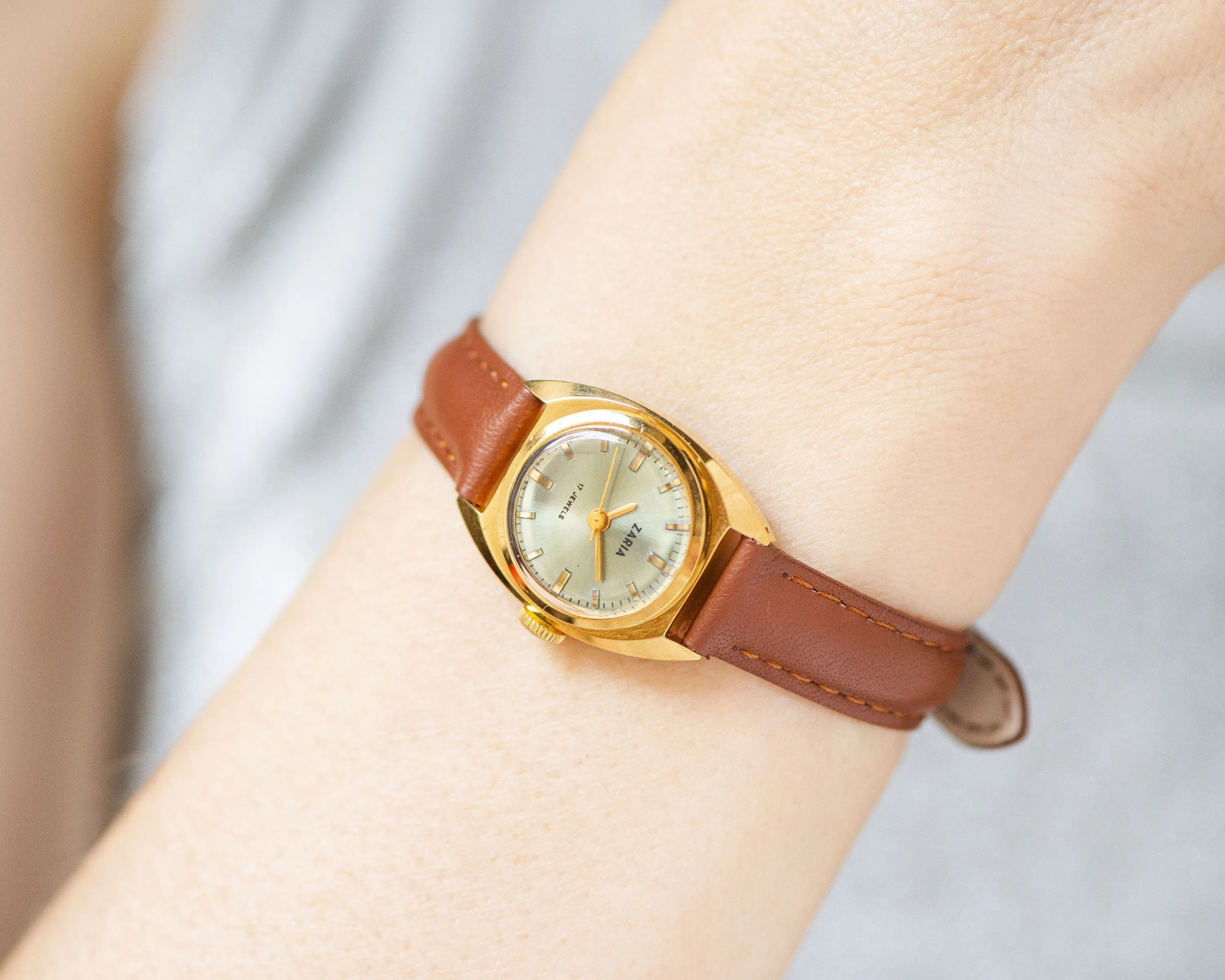 Modern vintage women watch Dawn, gold plated lady wristwatch minimalist, delicate women timepiece watch simple gift new genuine leather band