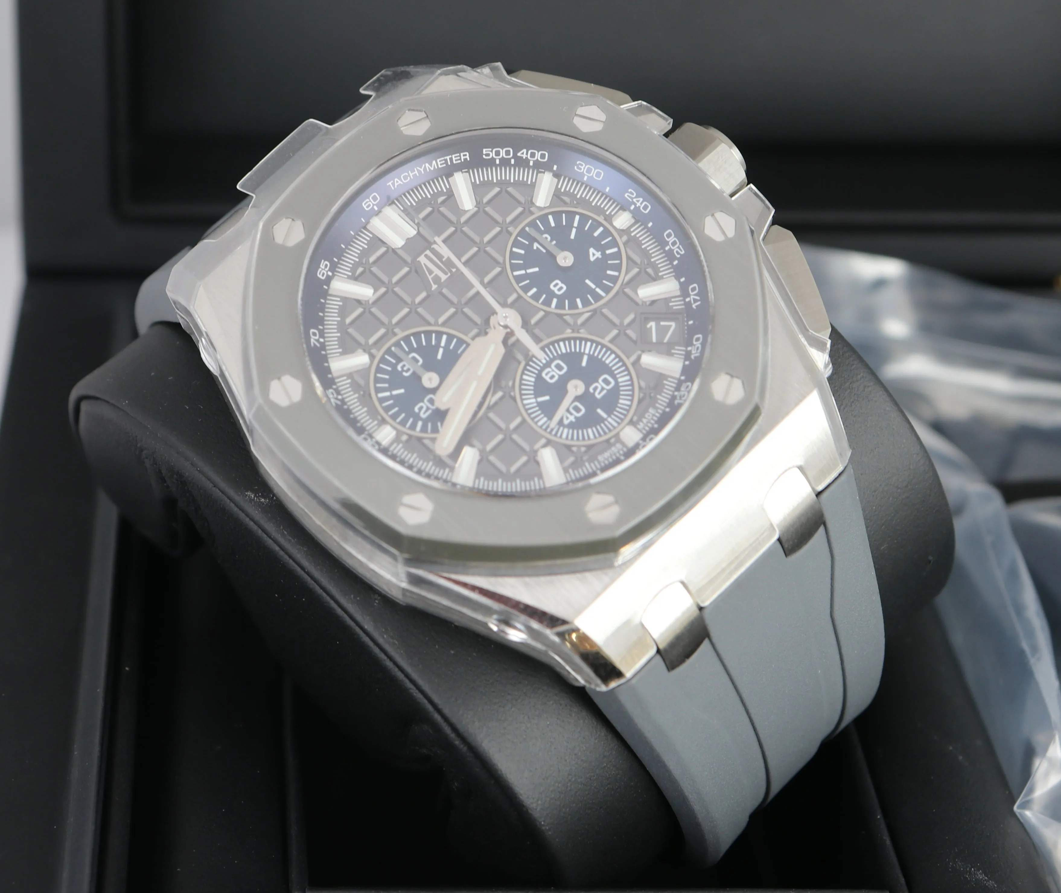 NEW NOV 2021 Audemars Piguet AP Royal Oak Offshore Blue 43mm Titanium 26420 IO