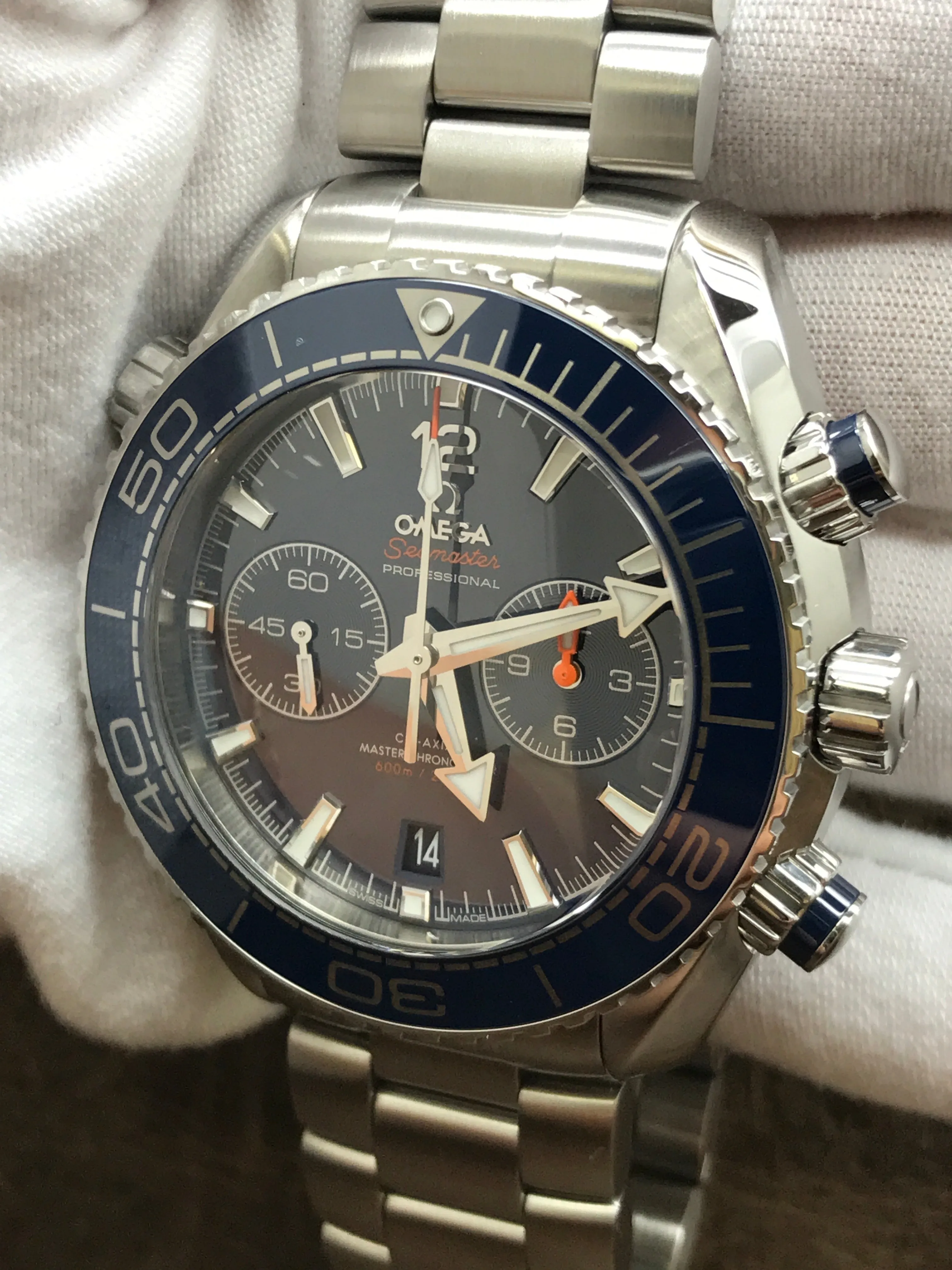 Omega Seamaster Planet Ocean Chronograph 215.30.46.51.03.001 Blue Dial Automatic  Men's Watch