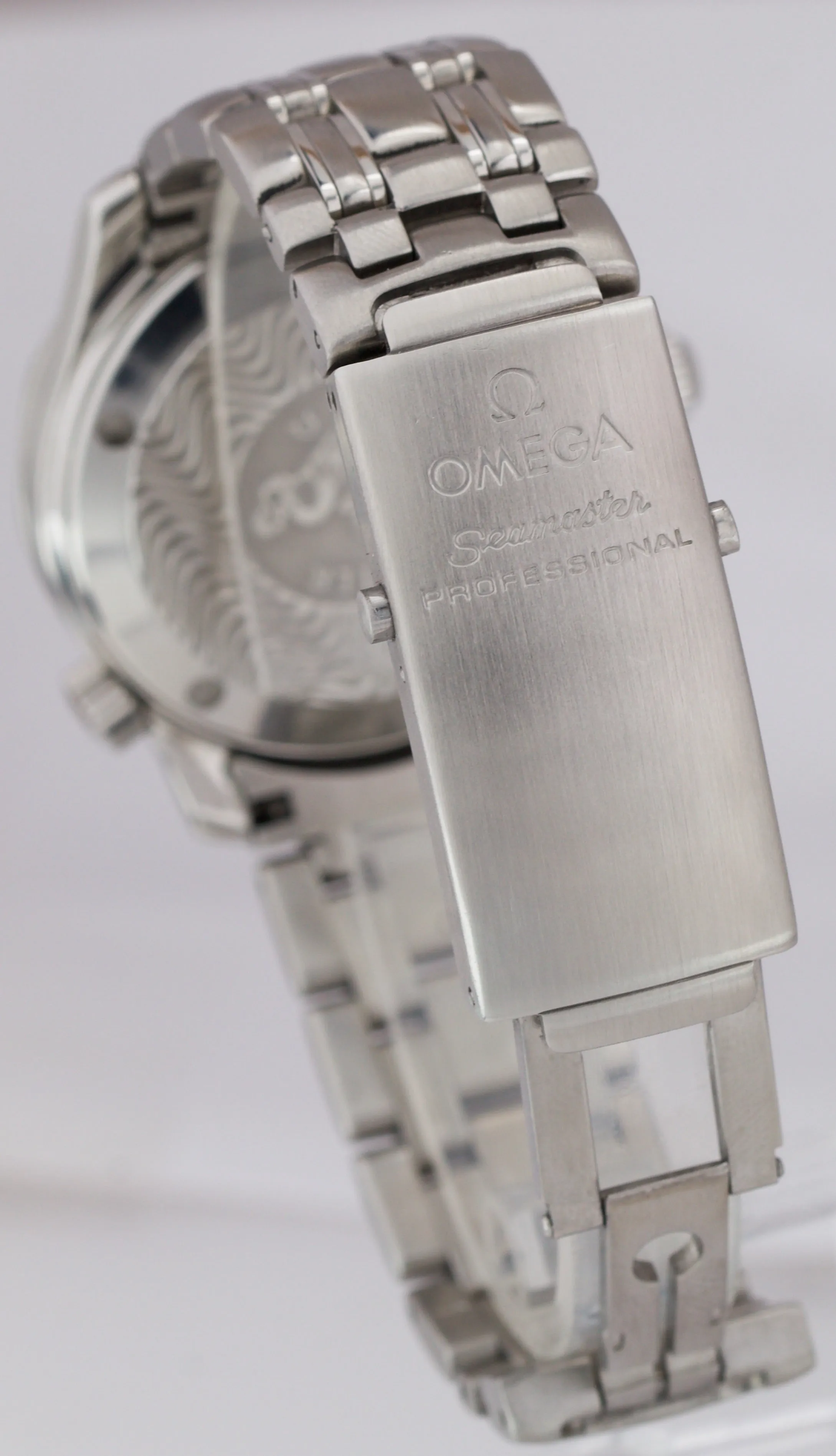 Omega Seamaster Professional 300M Blue Wave Quartz 36mm Date Dive Watch 2561.80