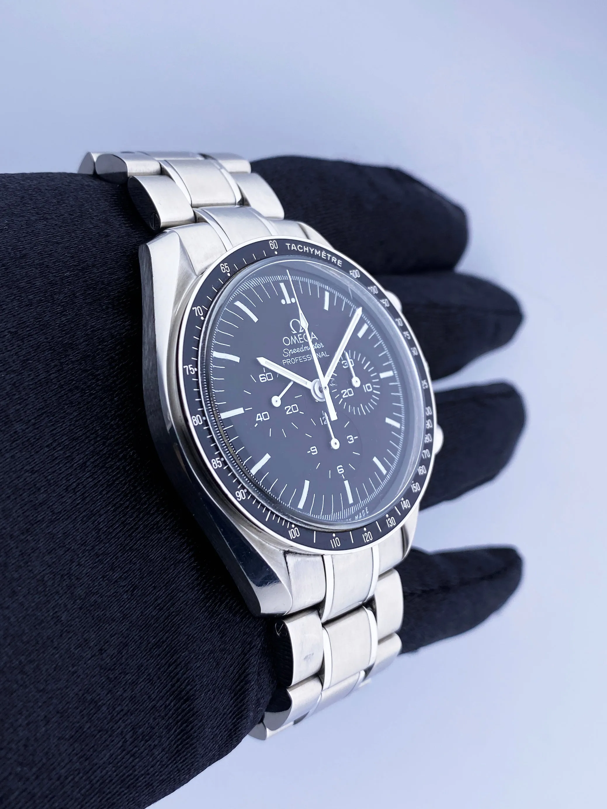 Omega Speedmaster 3570.50.00 Professional MOONWATCH Mens Watch
