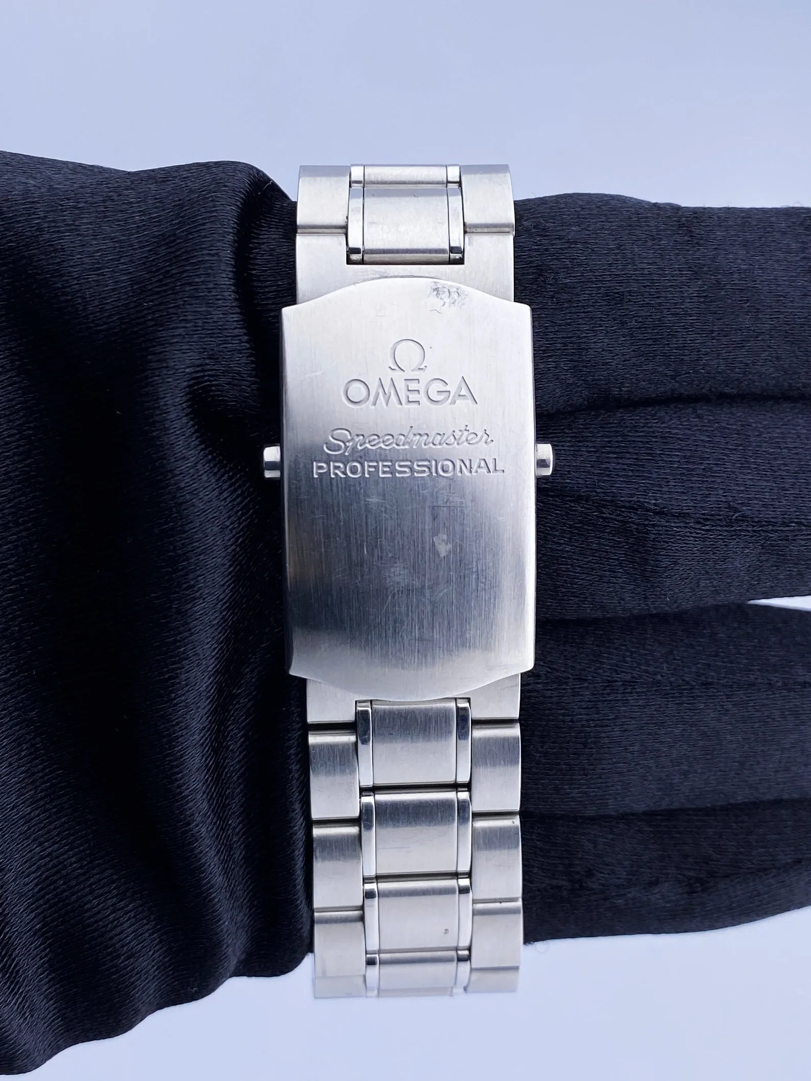 Omega Speedmaster 3570.50.00 Professional MOONWATCH Mens Watch