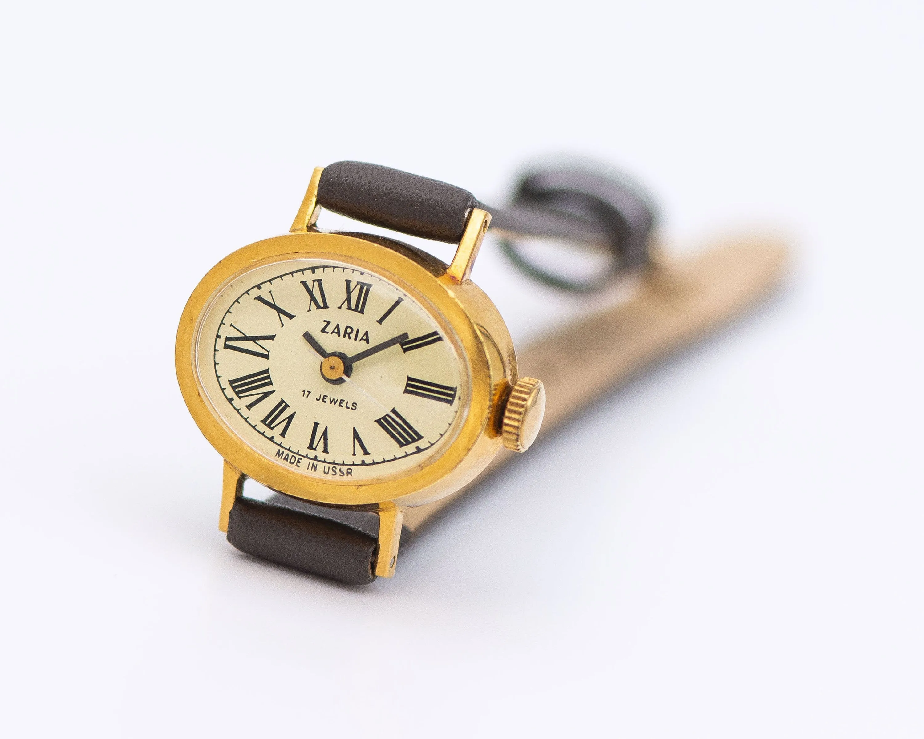 Oval women wristwatch Roman numerals dial vintage Dawn, classic women watch gold plated jewelry Christmas gift her, new genuine leather band