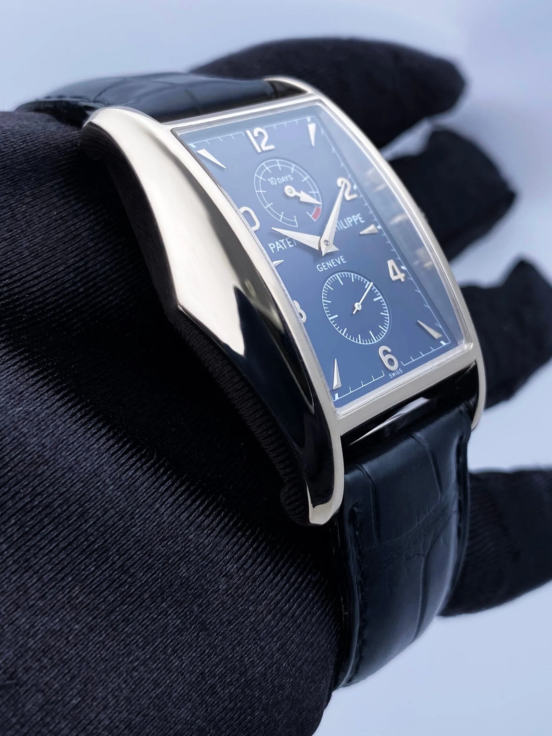Patek Philippe 10-Day 5100G Blue Dial Mens Watch Box Papers