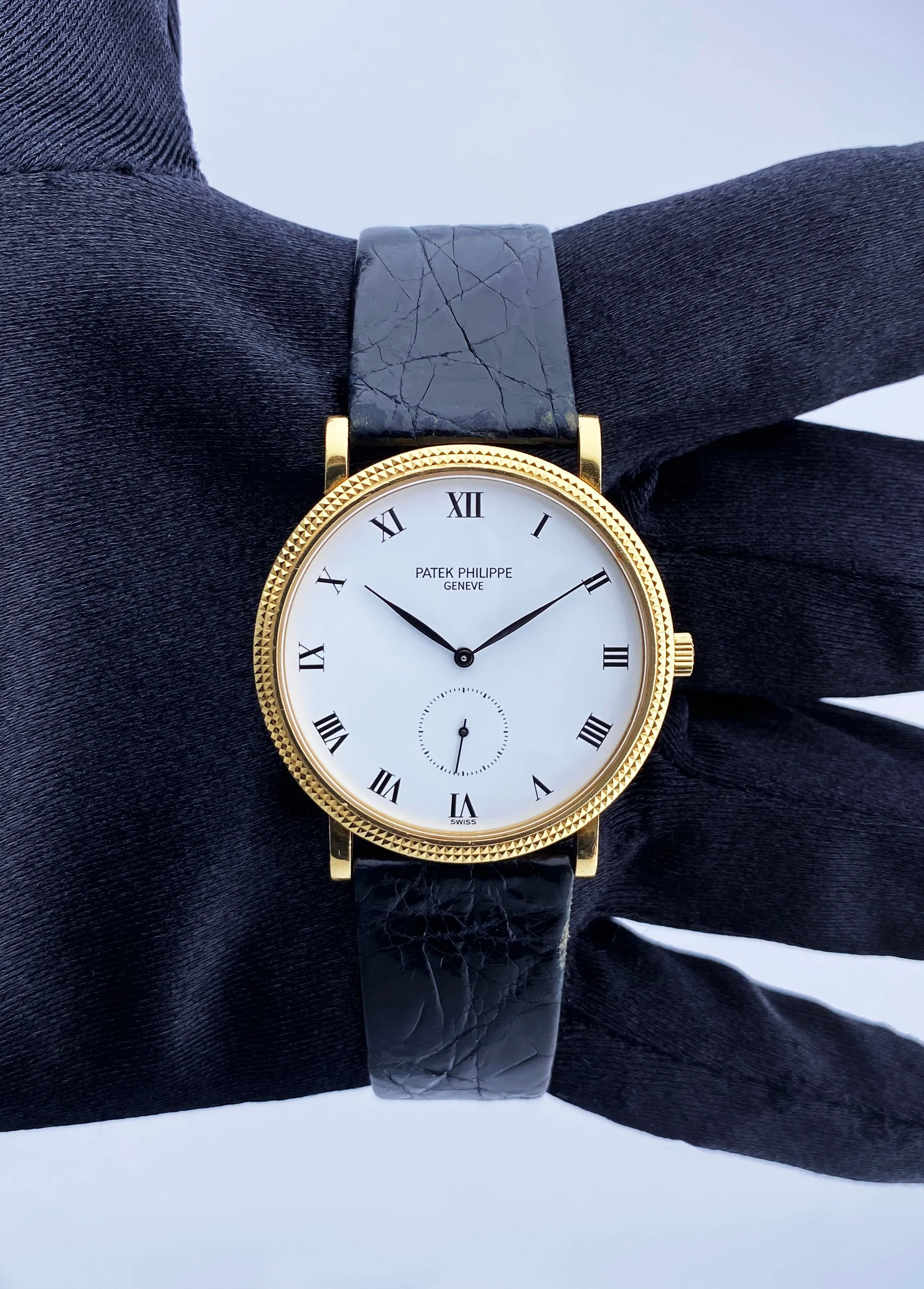 Patek Philippe Calatrava 3919J Mens Watch Box Papers