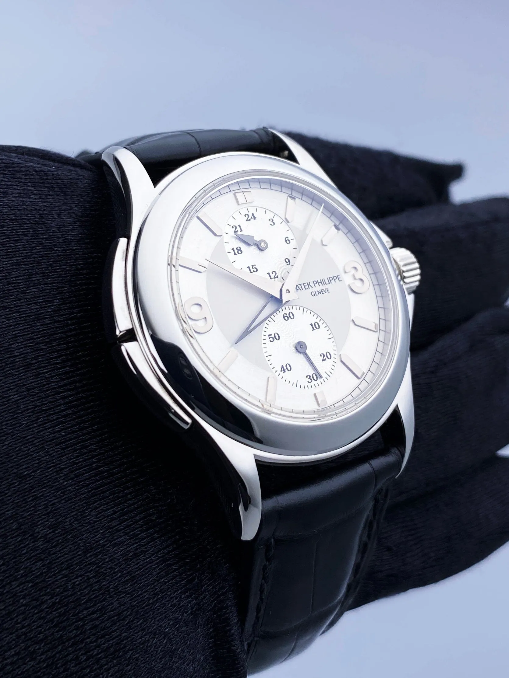 Patek Philippe Calatrava Travel Time 5134G 18K White Gold Mens Watch Box Papers