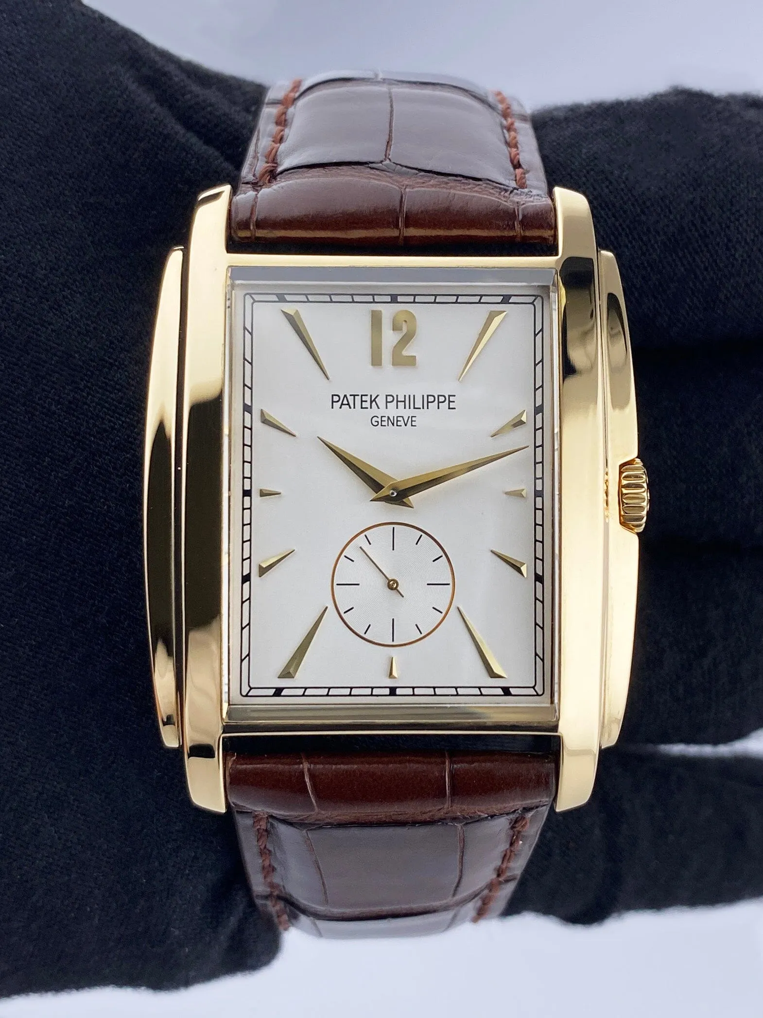 Patek Philippe Gondolo 5124J 18K Yellow Gold Mens Watch Box Papers