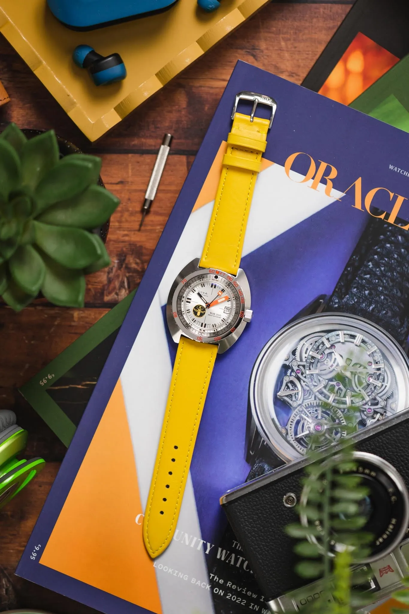 RIOS1931 TOSCANA Square-Padded Calfskin Leather Watch Strap in YELLOW