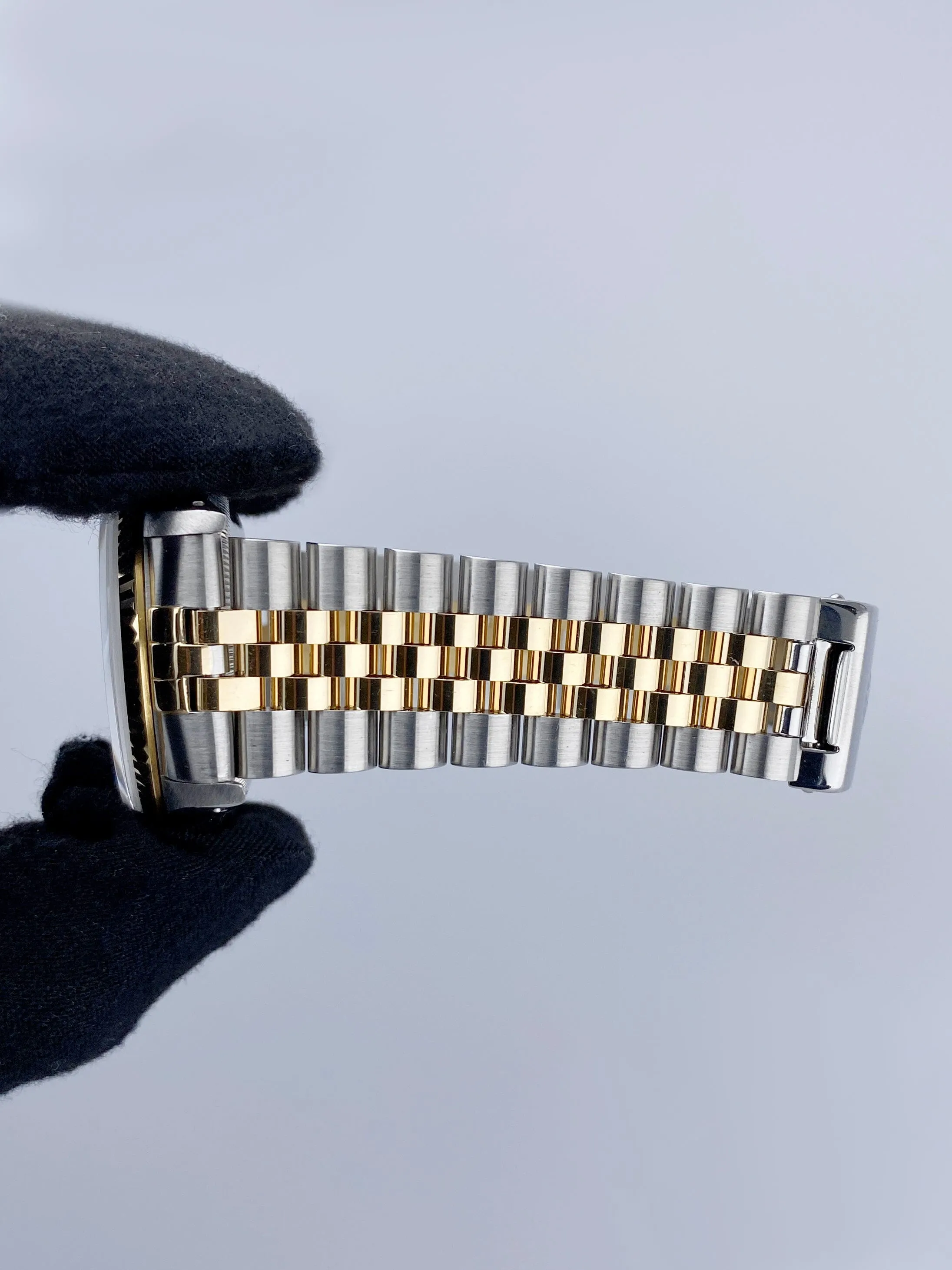 Rolex Datejust 16233 Diamond Blue Dial Mens Watch