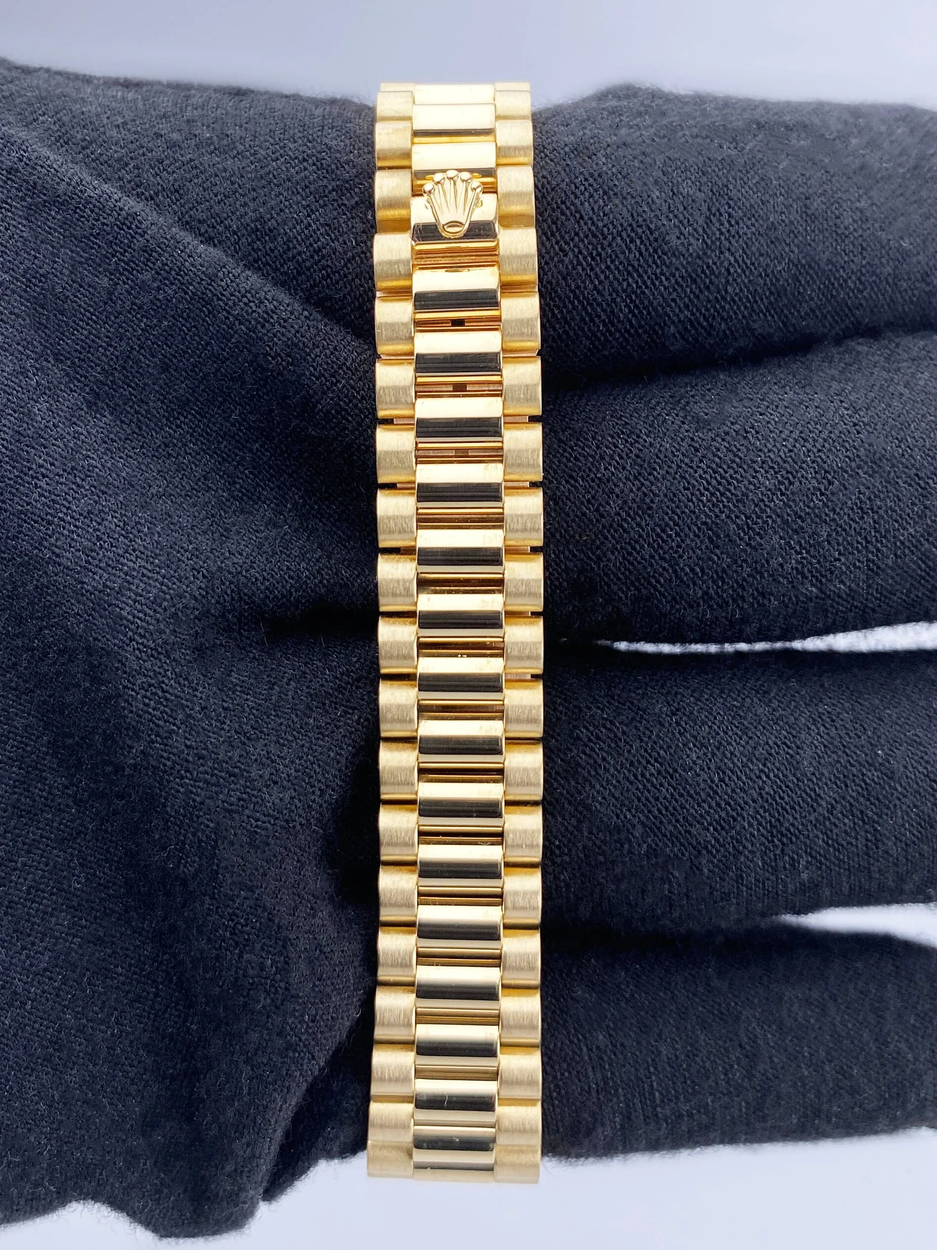 Rolex Datejust 69158 Diamond 18K Yellow Gold Ladies Watch