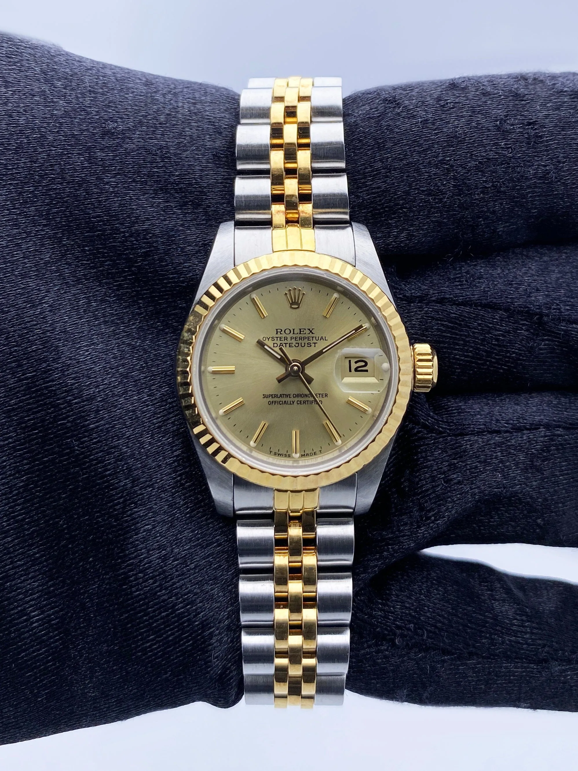 Rolex Datejust 69173 Champagne Dial Ladies Watch Box Papers