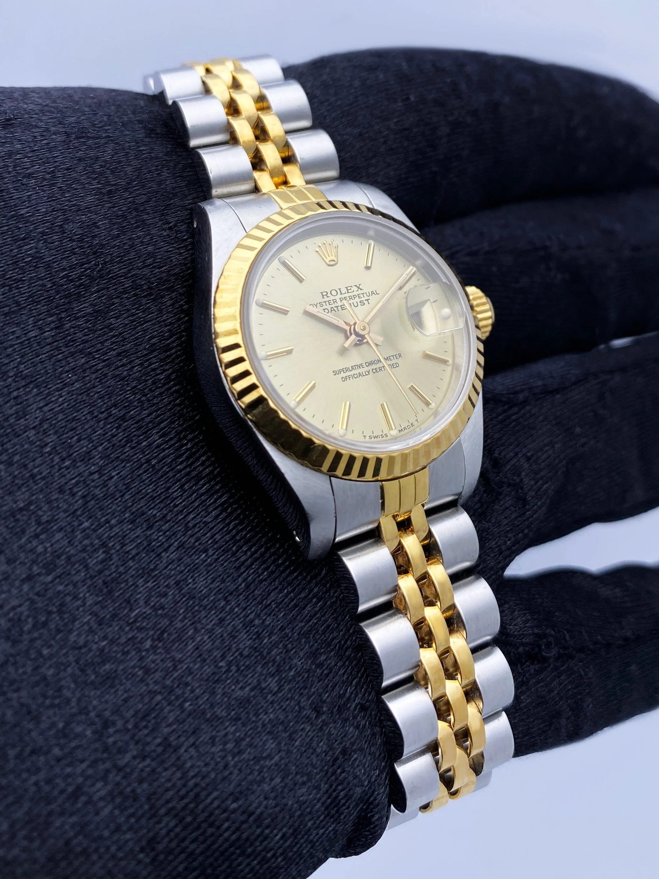 Rolex Datejust 69173 Champagne Dial Ladies Watch Box Papers