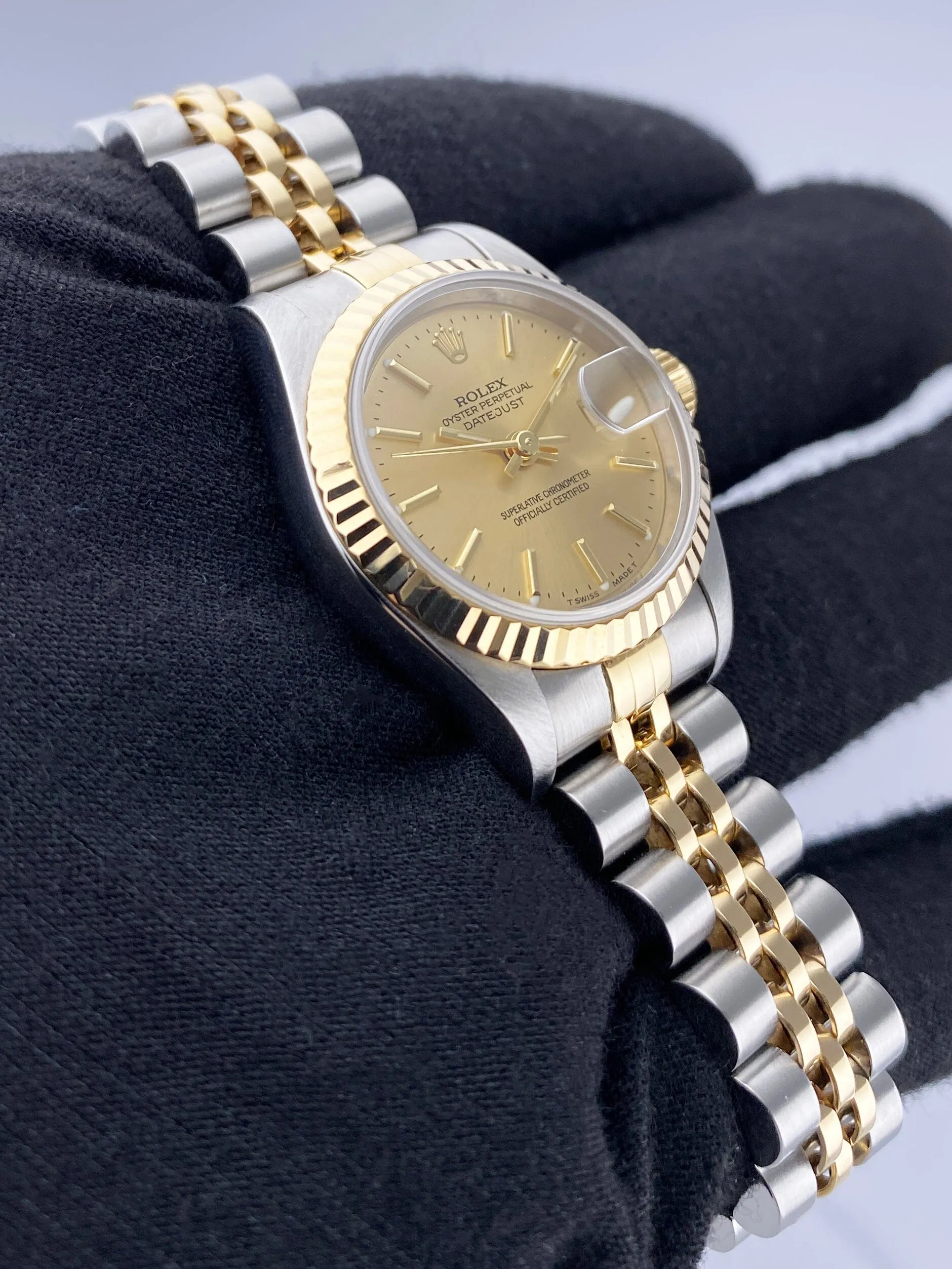 Rolex Datejust 69173 Champagne Dial Ladies Watch Box Papers