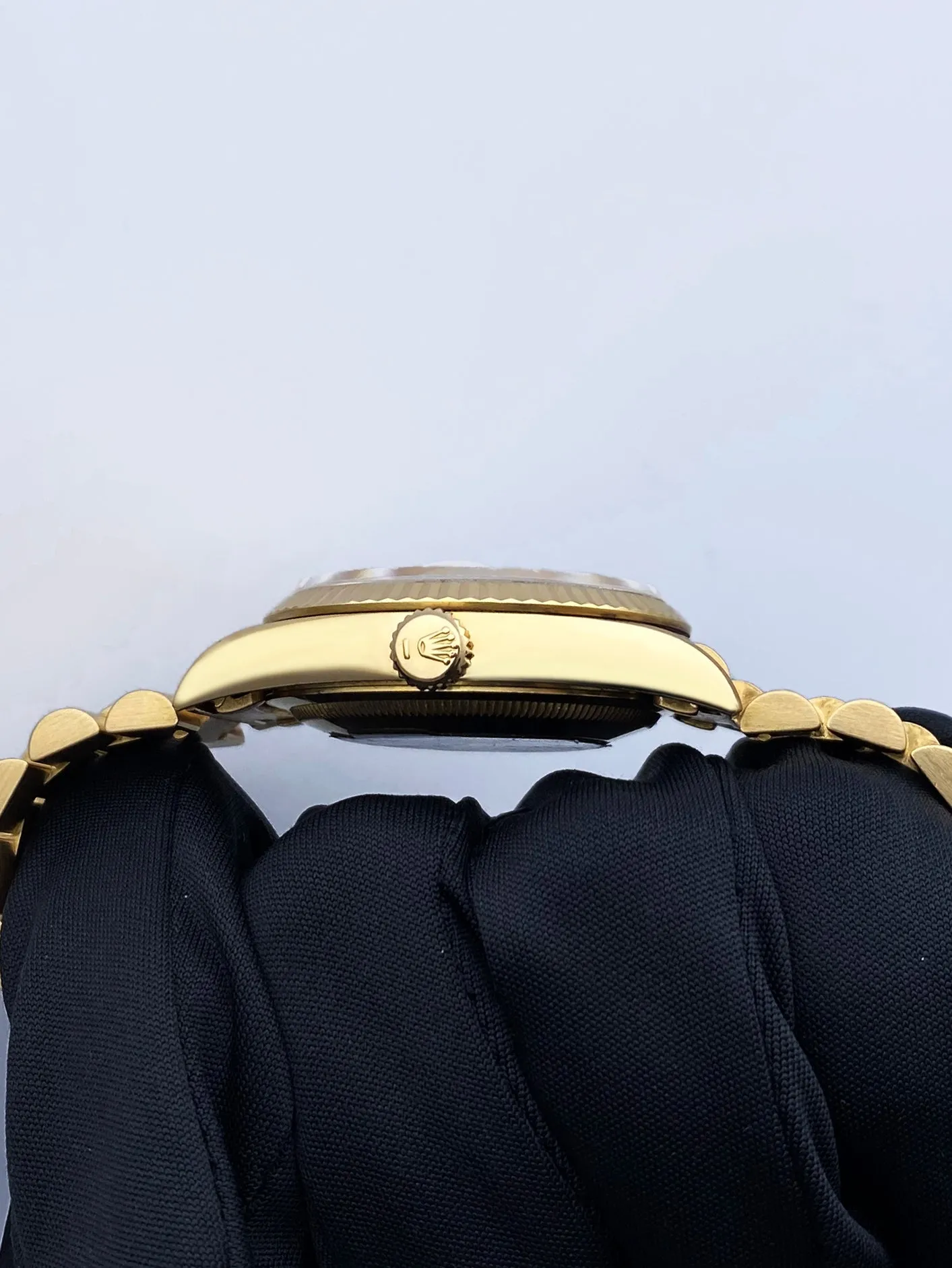 Rolex Day Date 18238 White Dial Yellow Gold Mens Watch