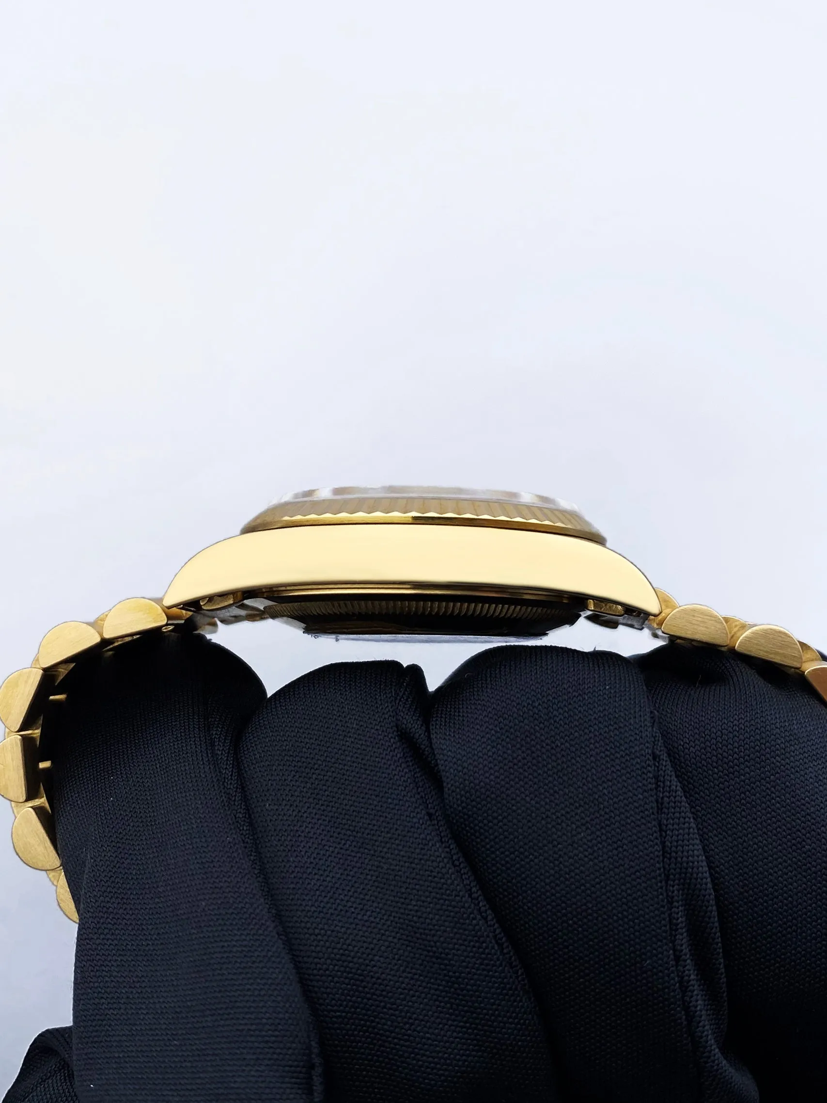 Rolex Day Date 18238 White Dial Yellow Gold Mens Watch