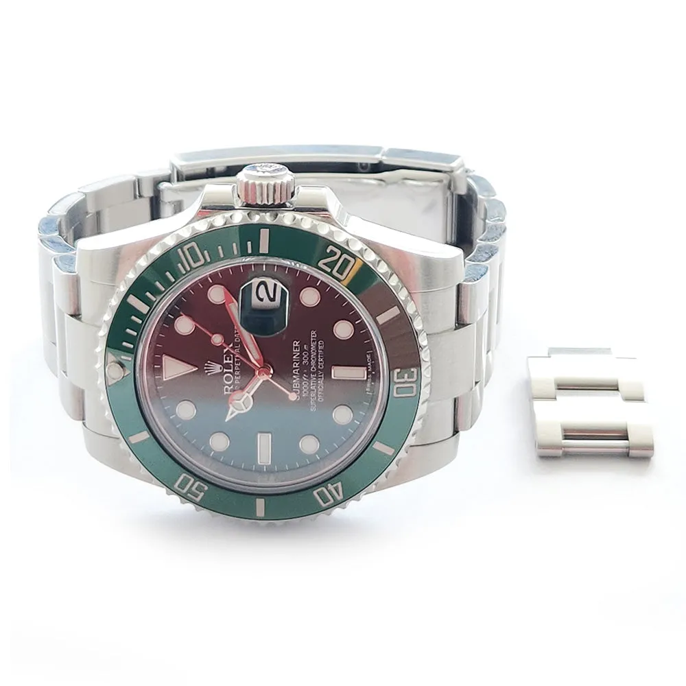 Rolex Submariner Date 116610LV Hulk Sep 2015