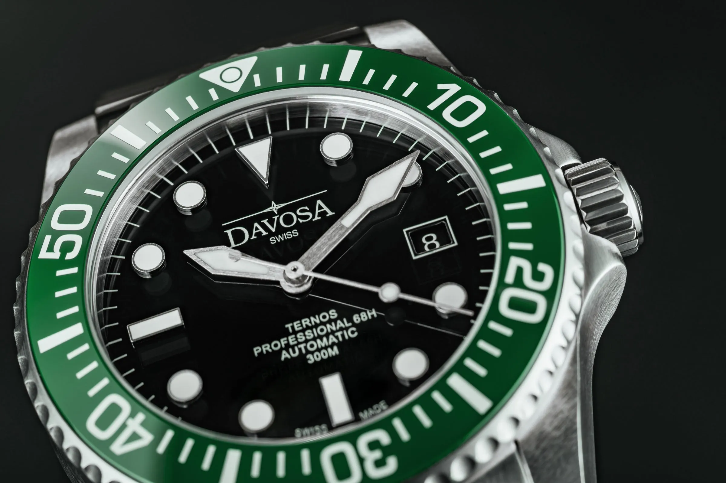 Ternos Professional 68h Automatic 300m Green Black Diving Watch 16153807