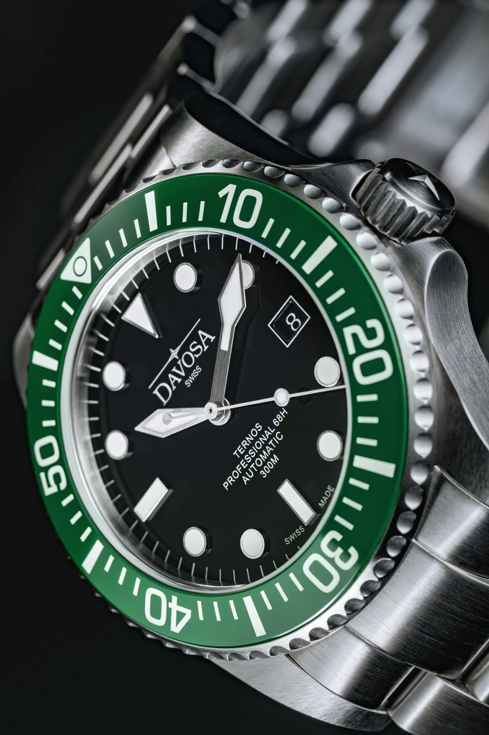 Ternos Professional 68h Automatic 300m Green Black Diving Watch 16153807