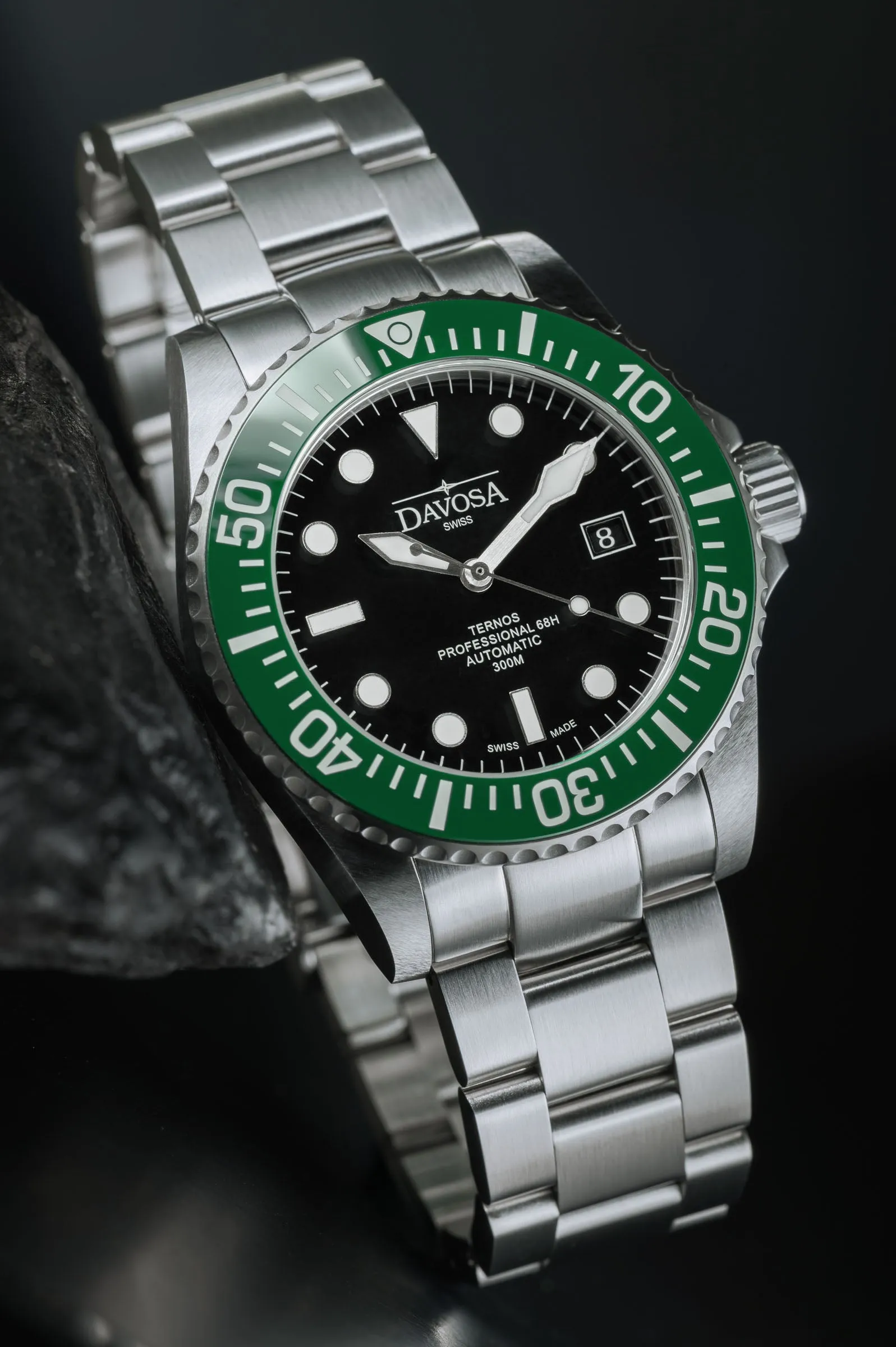 Ternos Professional 68h Automatic 300m Green Black Diving Watch 16153807