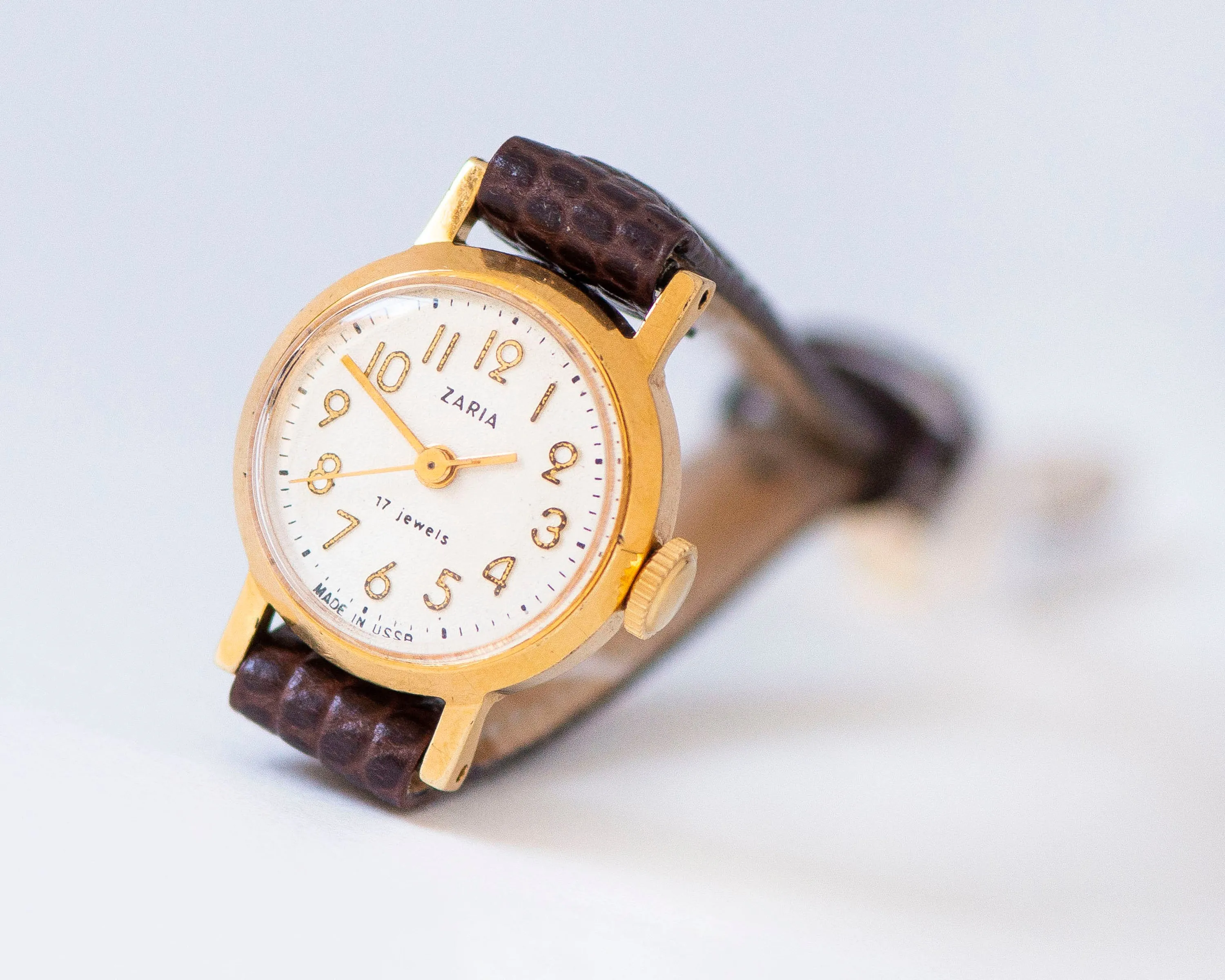 Women's watch gold plated Dawn simple, Arabic numerals lady watch classic accessory, delicate watch for women gift, new premium leather band