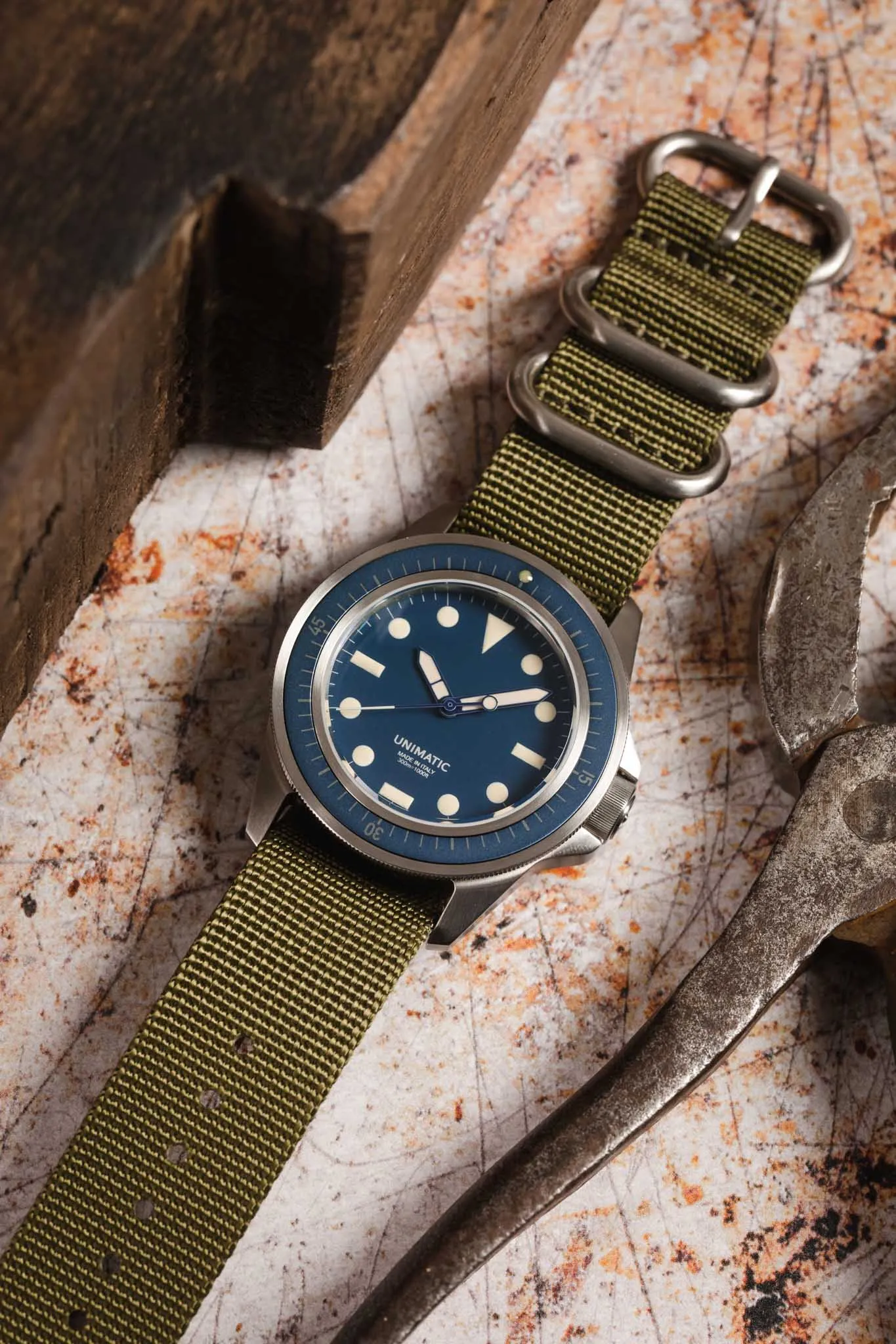 ZULU Nylon Watch Strap with 3 Steel Rings in OLIVE GREEN